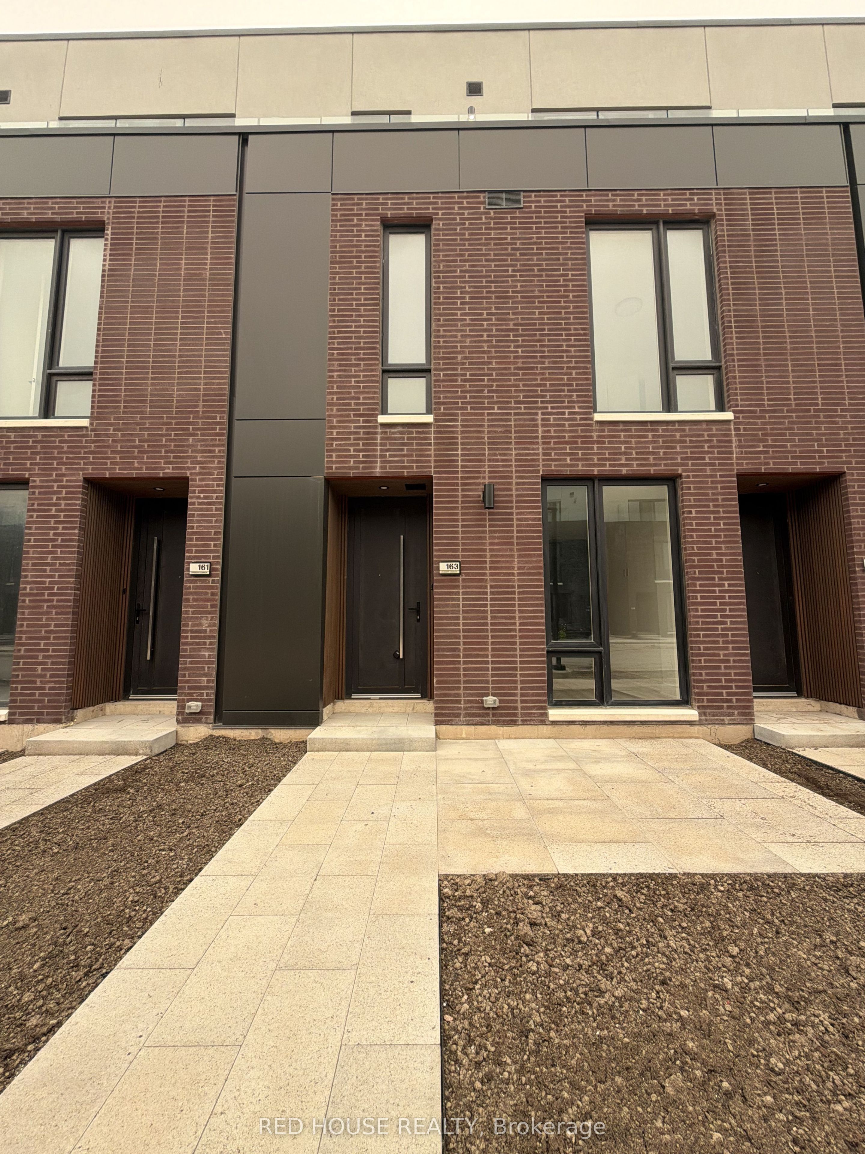 163 Everett Common, St. Catharines, ON L2P 0G7