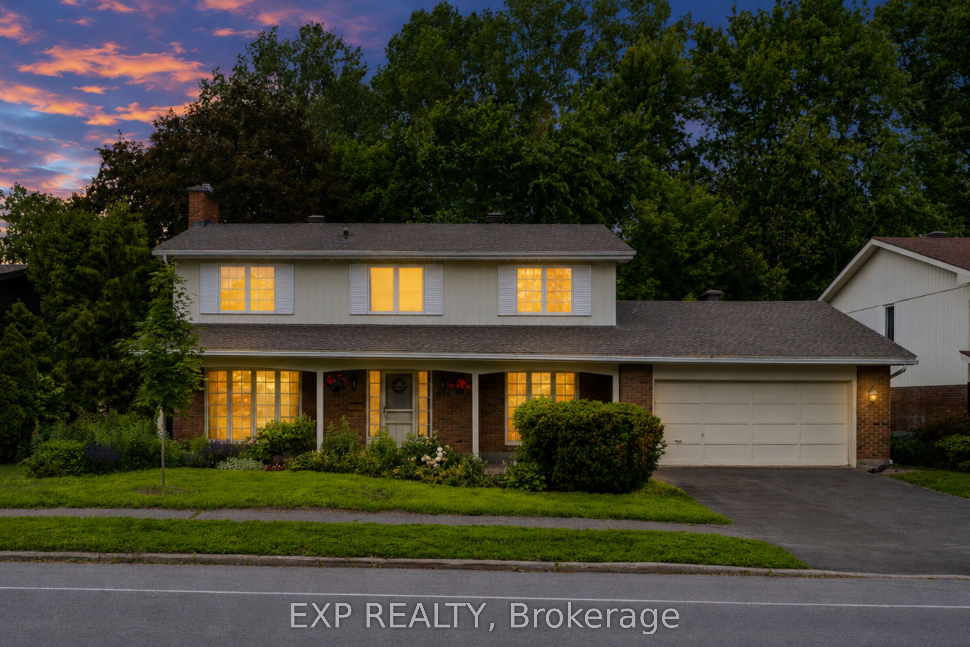 919 Plante Drive, Hunt Club - Windsor Park Village and Area, ON K1V 9E3