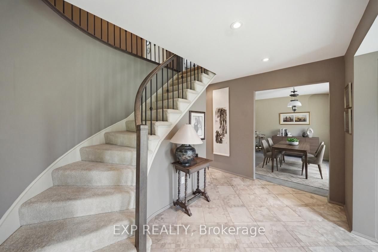 919 Plante Drive, Hunt Club - Windsor Park Village and Area, ON K1V 9E3 photo 3