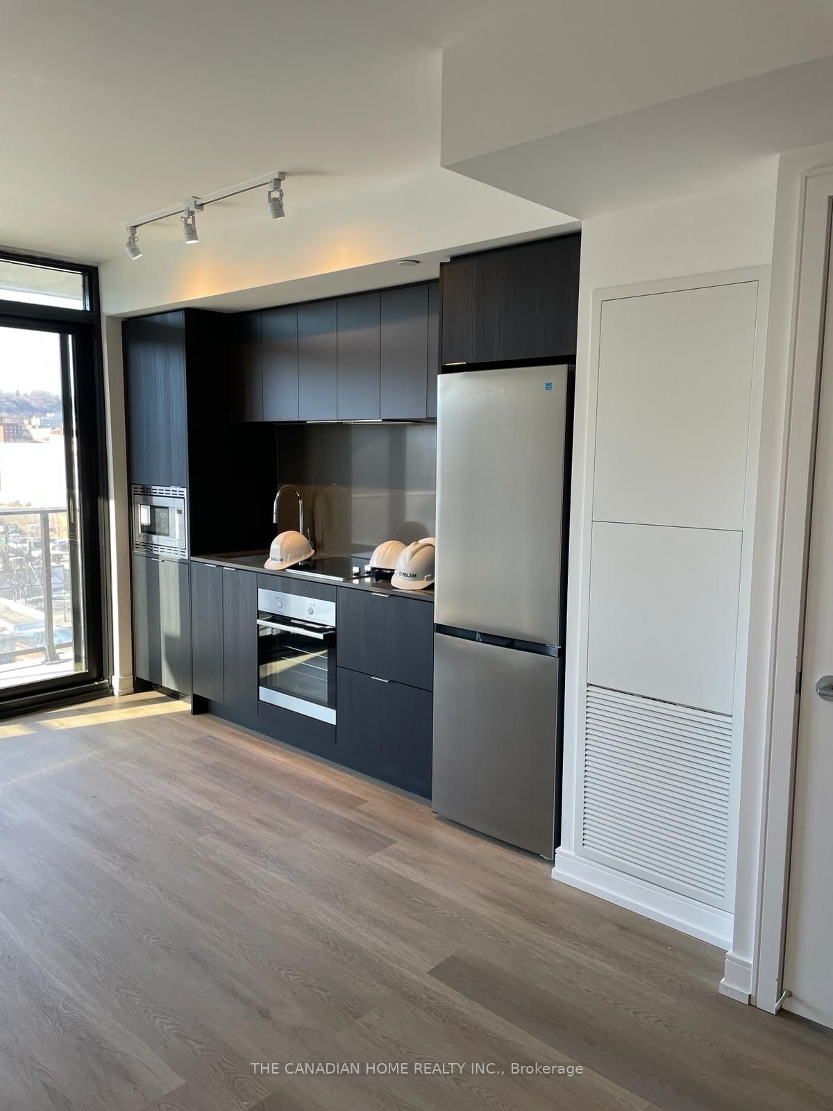 1 JARVIS Street 907, Hamilton, ON L8R 0A8