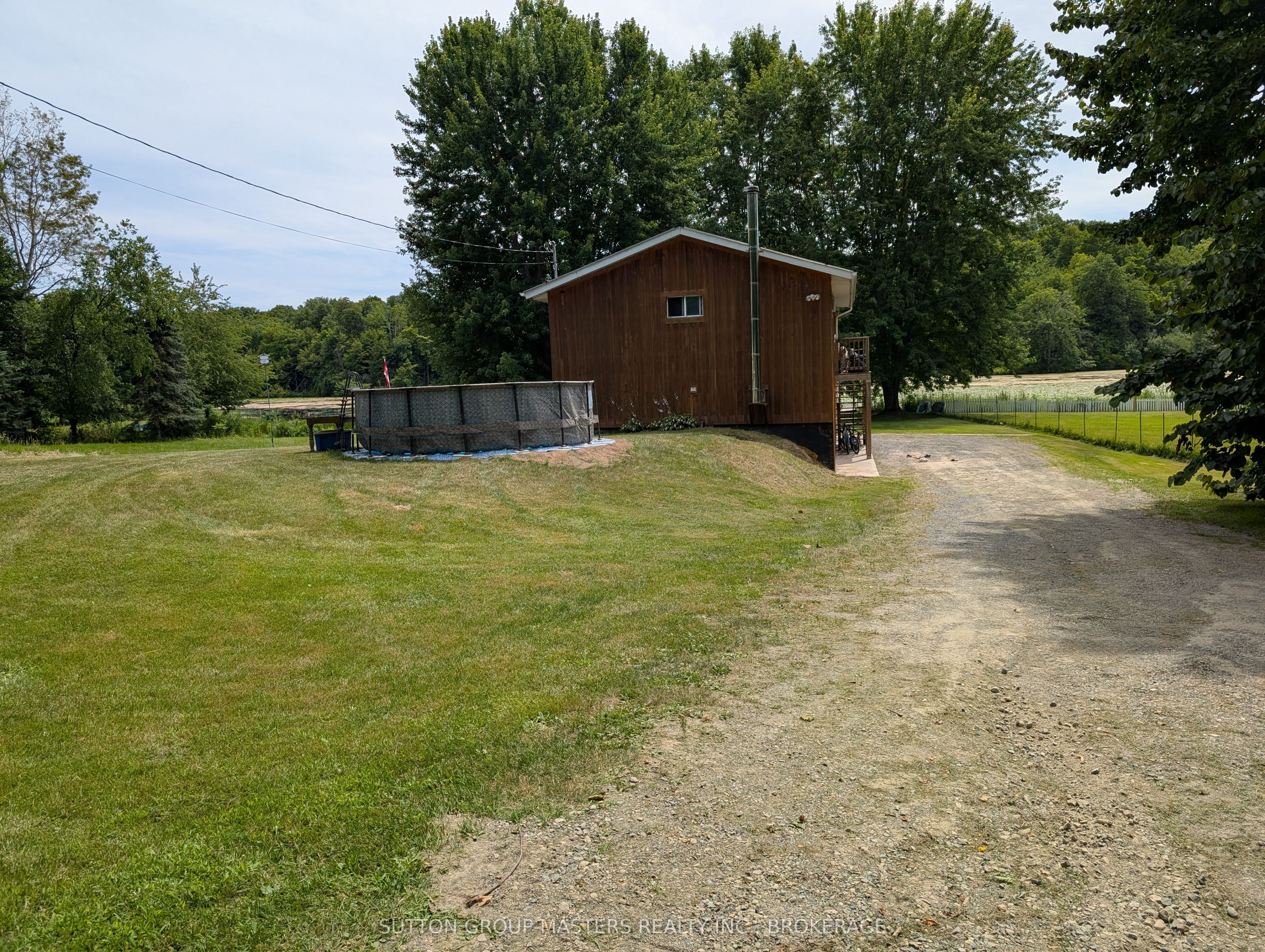811 Pierces Lane, Leeds and the Thousand Islands, ON K0E 1N0 photo 5
