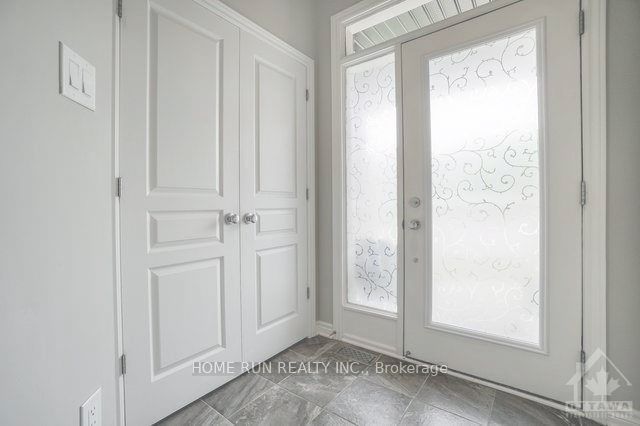 637 Tennant Way, Blossom Park - Airport and Area, ON K4M 0C7 photo 5