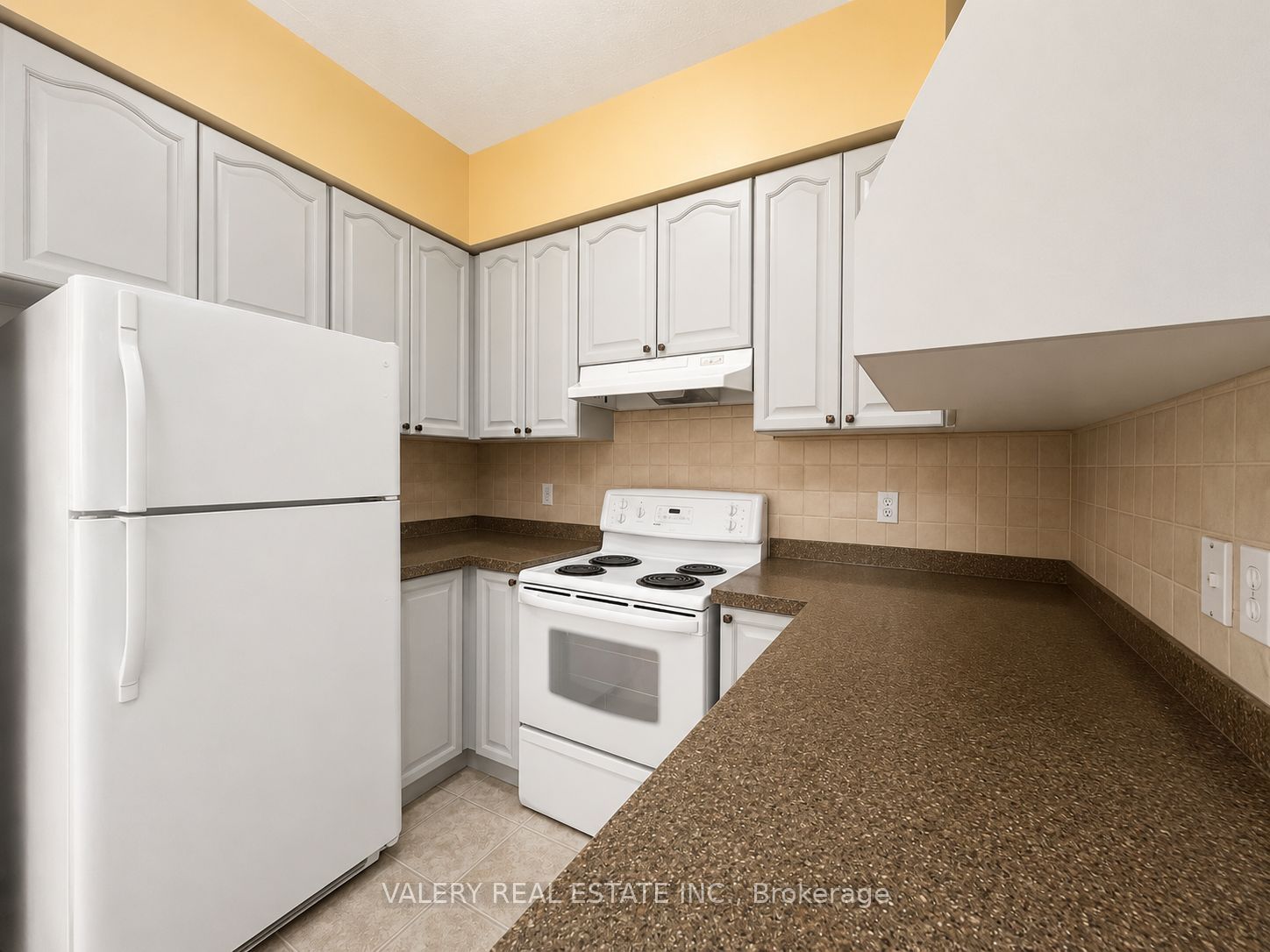555 Grasslands Court, Waterloo, ON N2V 2R5 photo 5