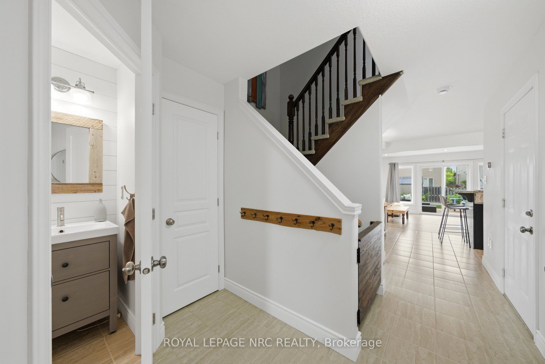 4873 Adam Court, Lincoln, ON L3J 1M5 photo 4