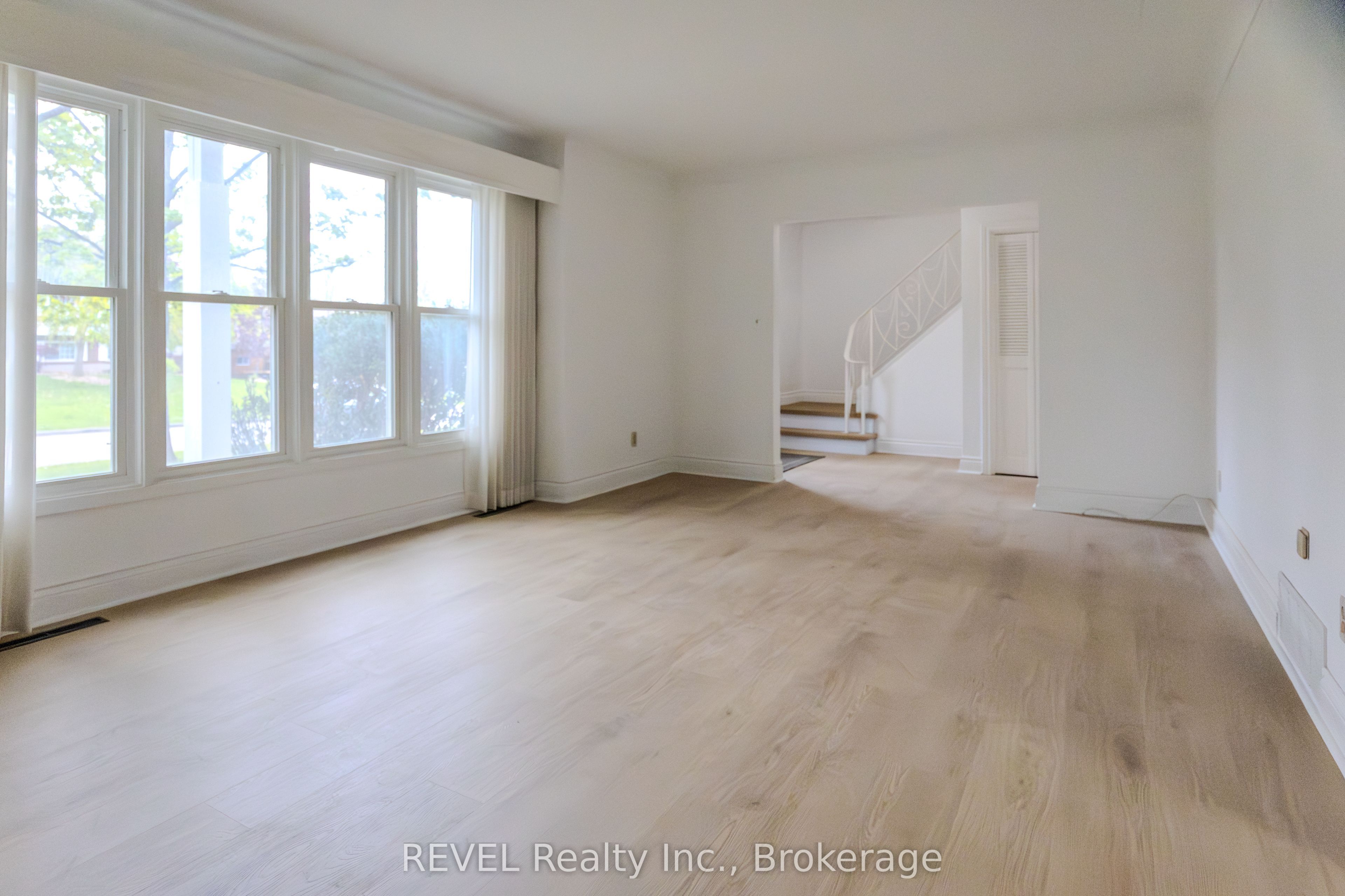 19 Woodington Crescent, St. Catharines, ON L2T 3T8 photo 3