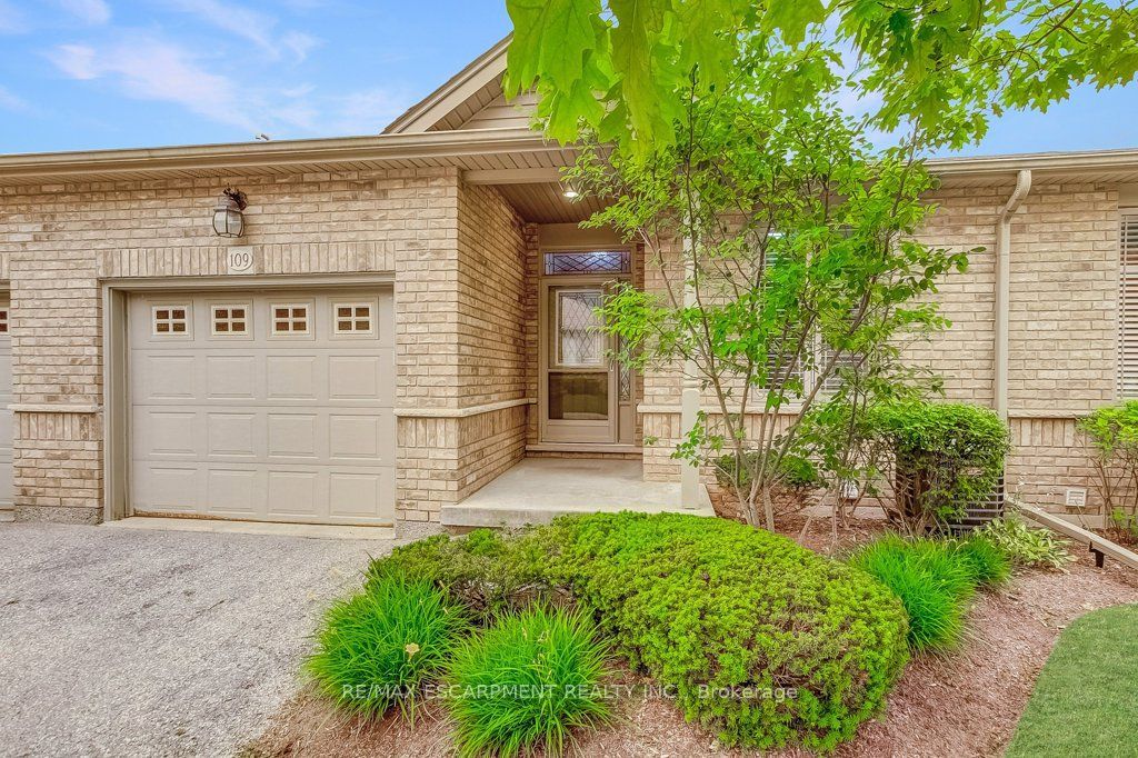 20 Isherwood Avenue 109, Cambridge, ON N1R 8P9