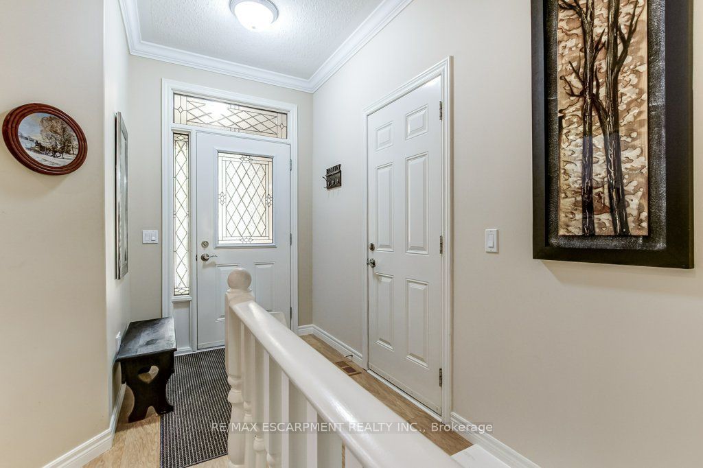 20 Isherwood Avenue 109, Cambridge, ON N1R 8P9 photo 2