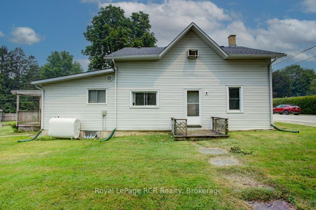 14 William Street, Perth East, ON N0K 1M0 photo 4