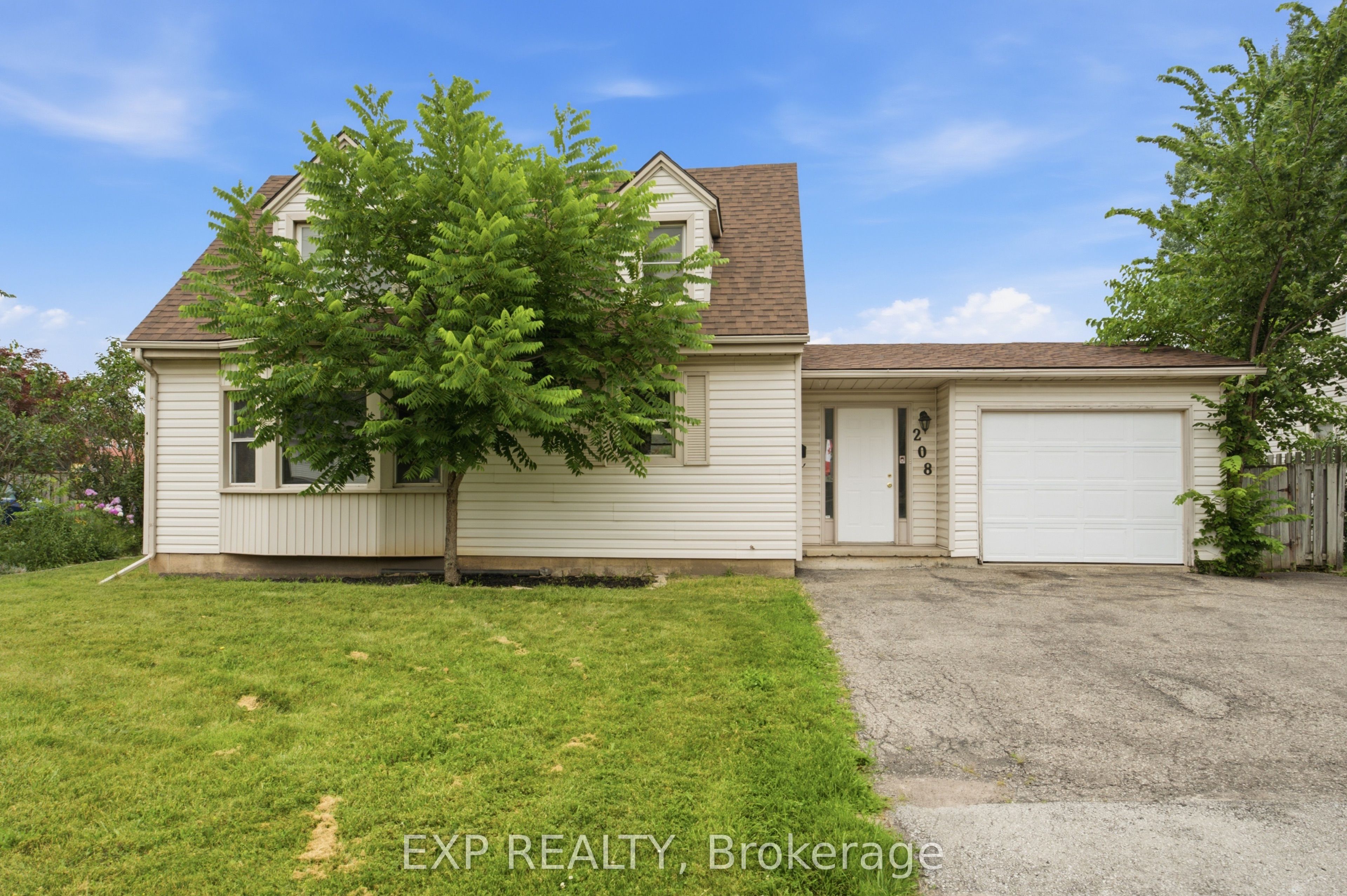 208 Thorold Road, Welland, ON L3C 3V7 photo 2