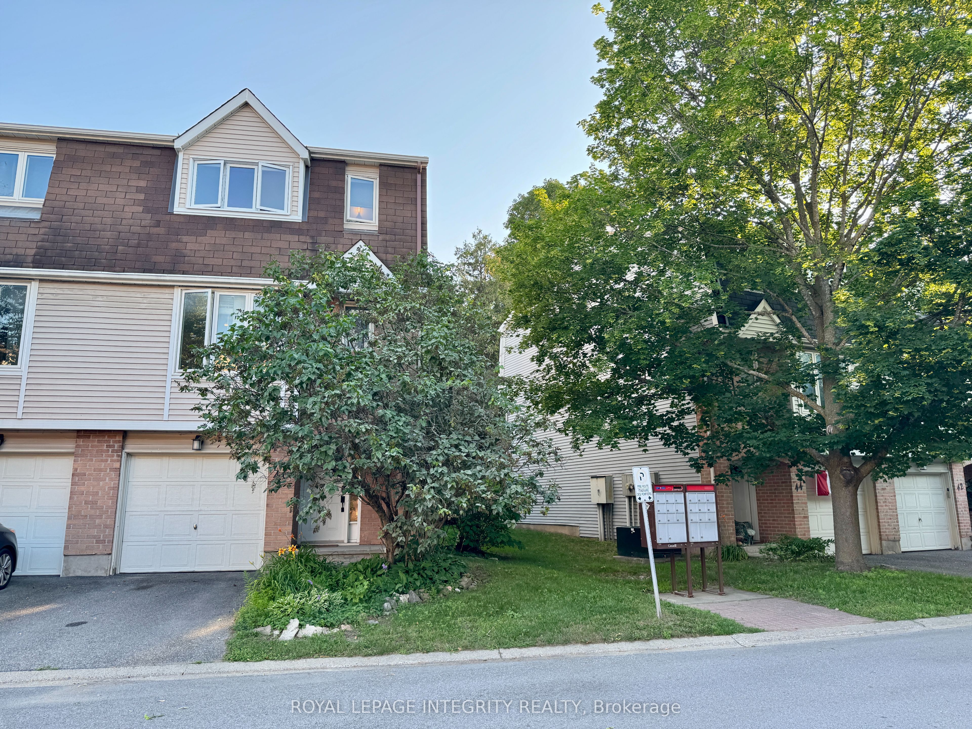 46 LIGHTFOOT Place, Kanata, ON K2L 3M2