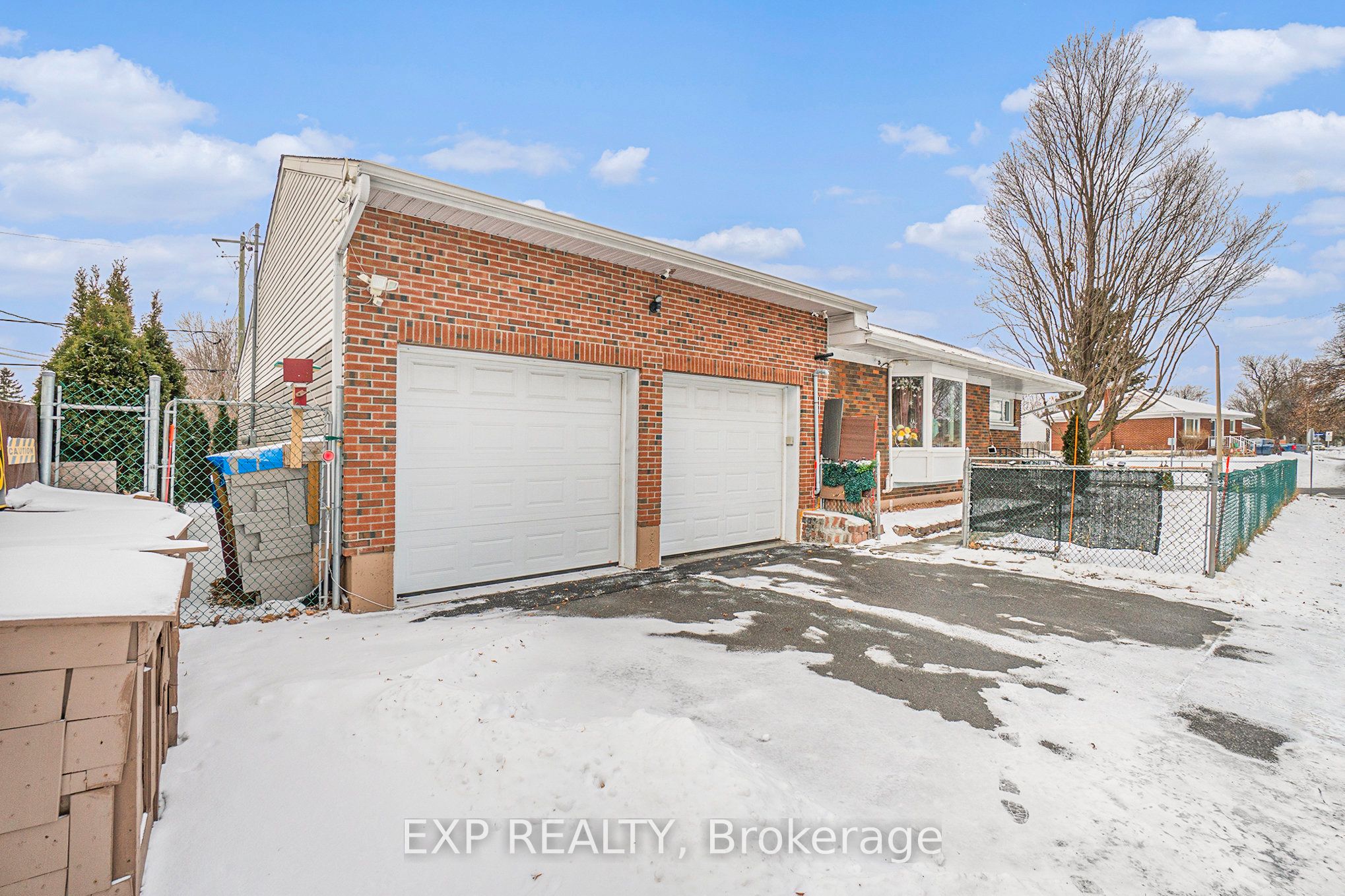 2024 Othello Avenue, Elmvale Acres and Area, ON K1G 2A6 photo 2