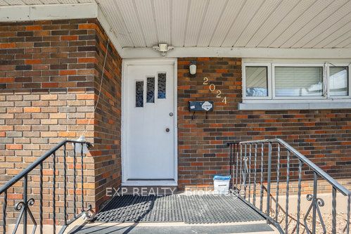2024 Othello Avenue, Elmvale Acres and Area, ON K1G 2A6 photo 4
