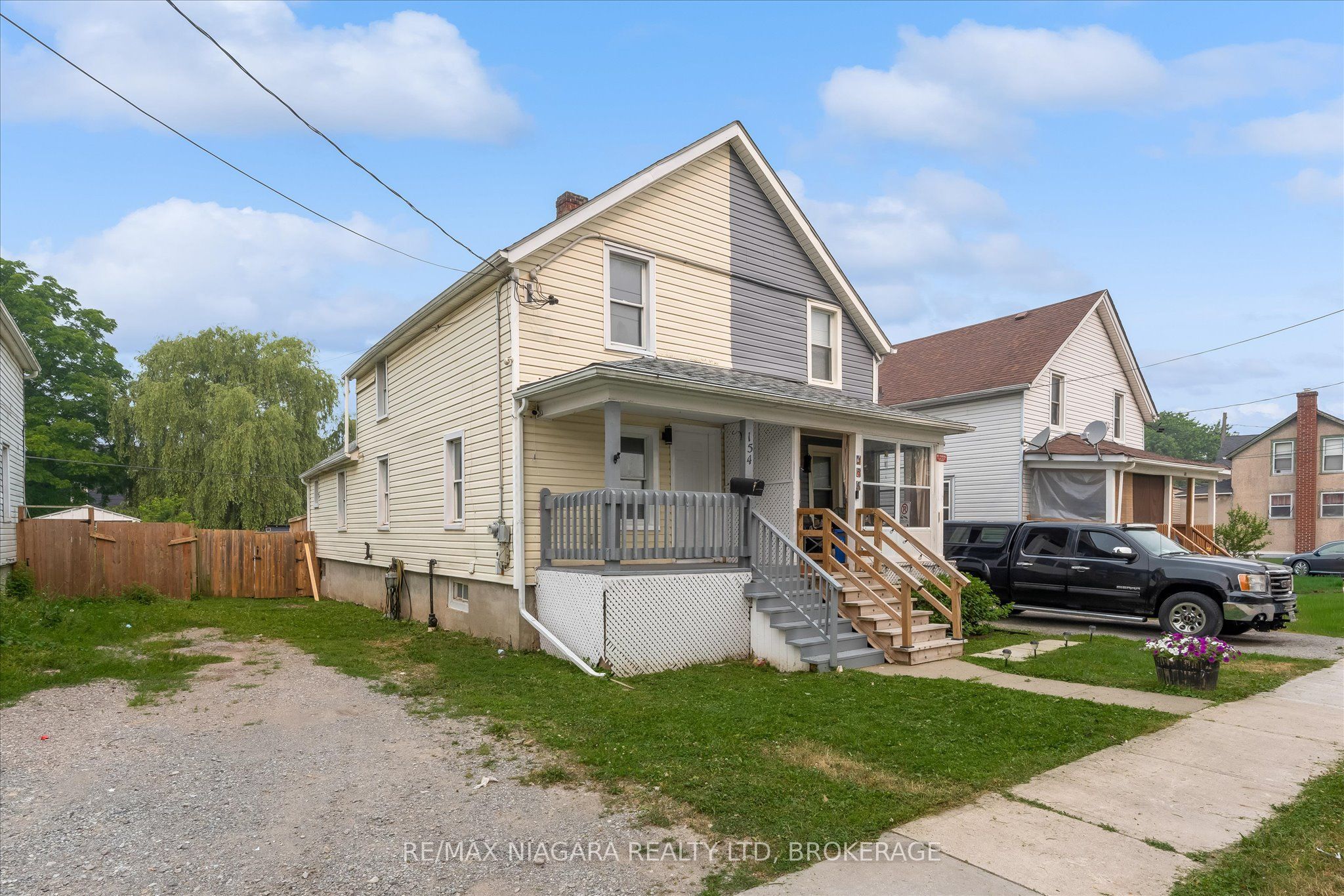 154 Fares Street, Port Colborne, ON L3K 1W2 photo 2