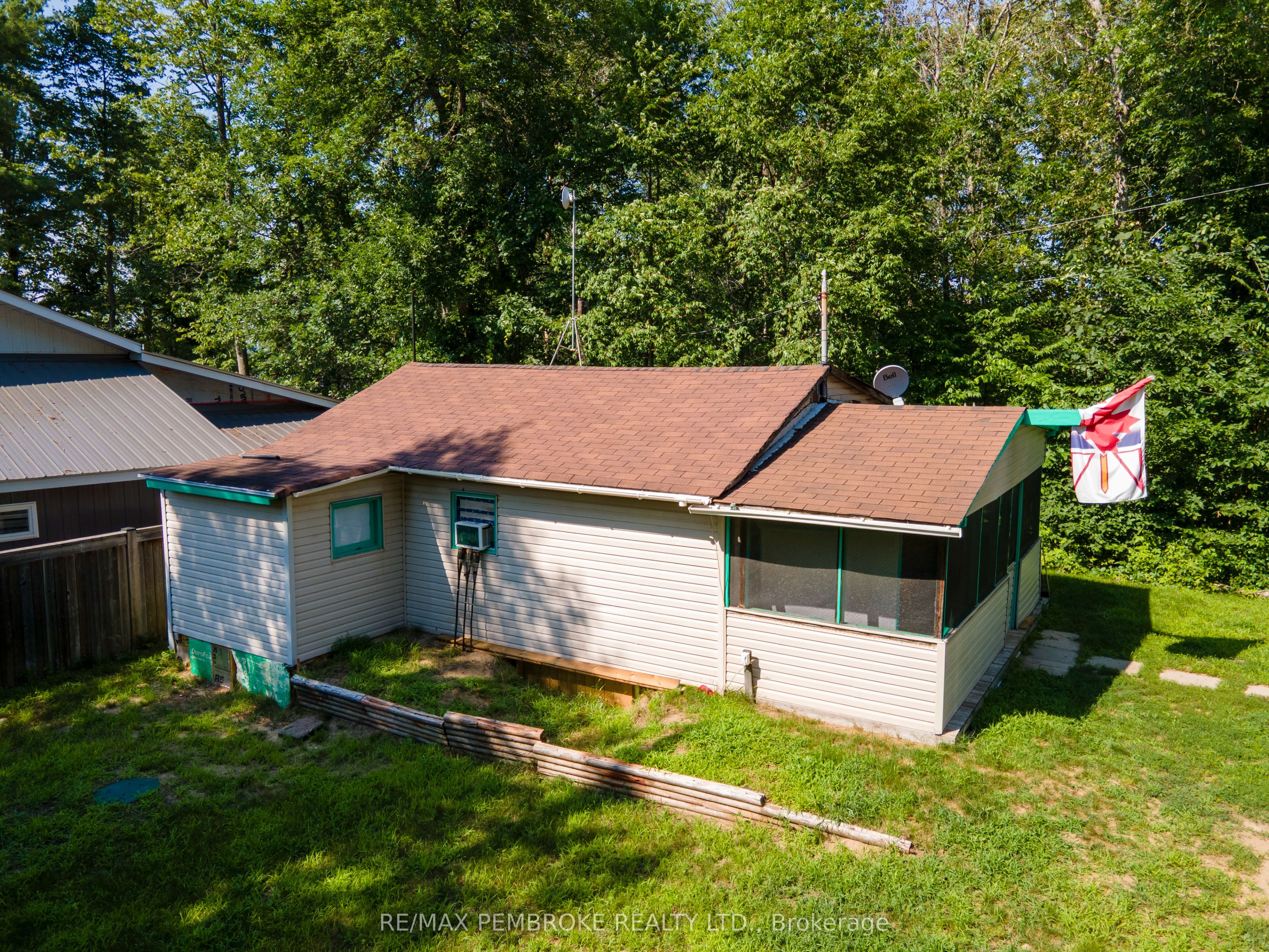 19B Moores Beach Road, Whitewater Region, ON K0J 2L0 photo 4