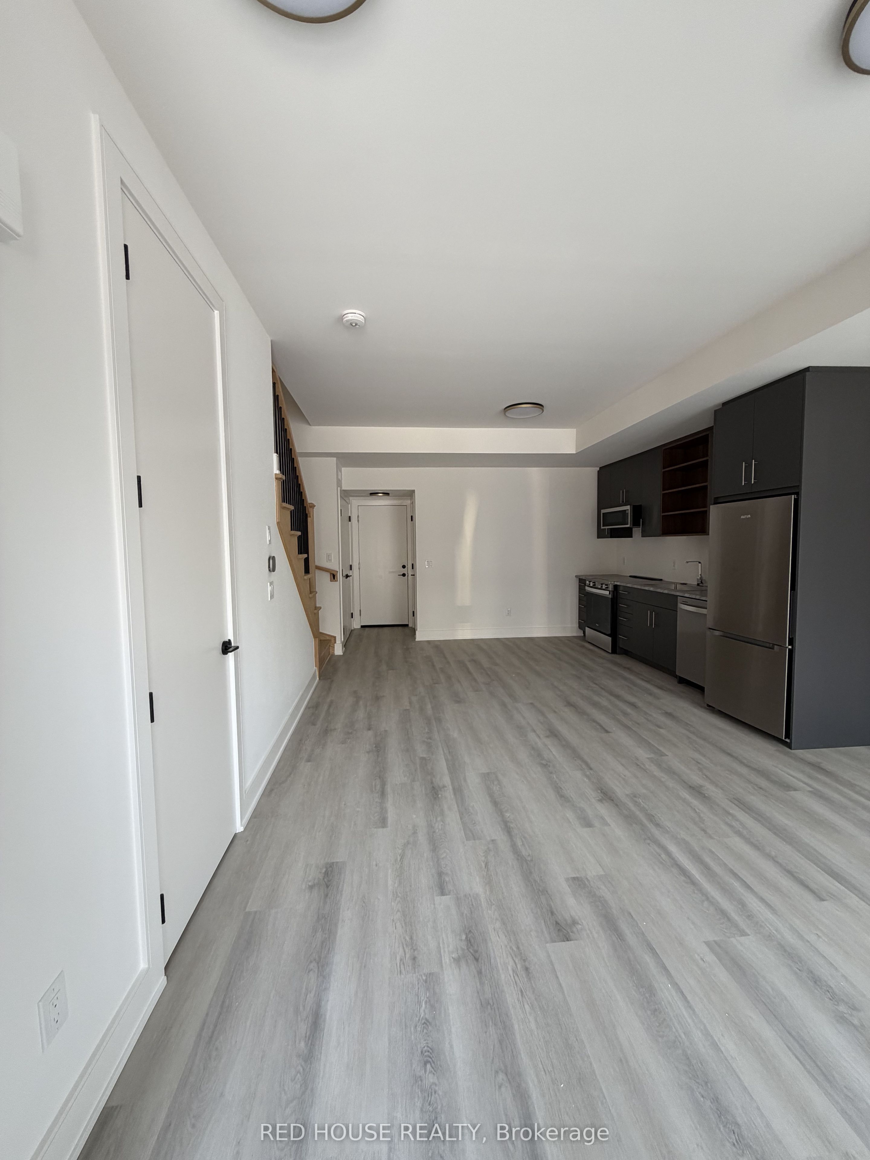 115 Everett Common, St. Catharines, ON L2P 0G8 photo 2