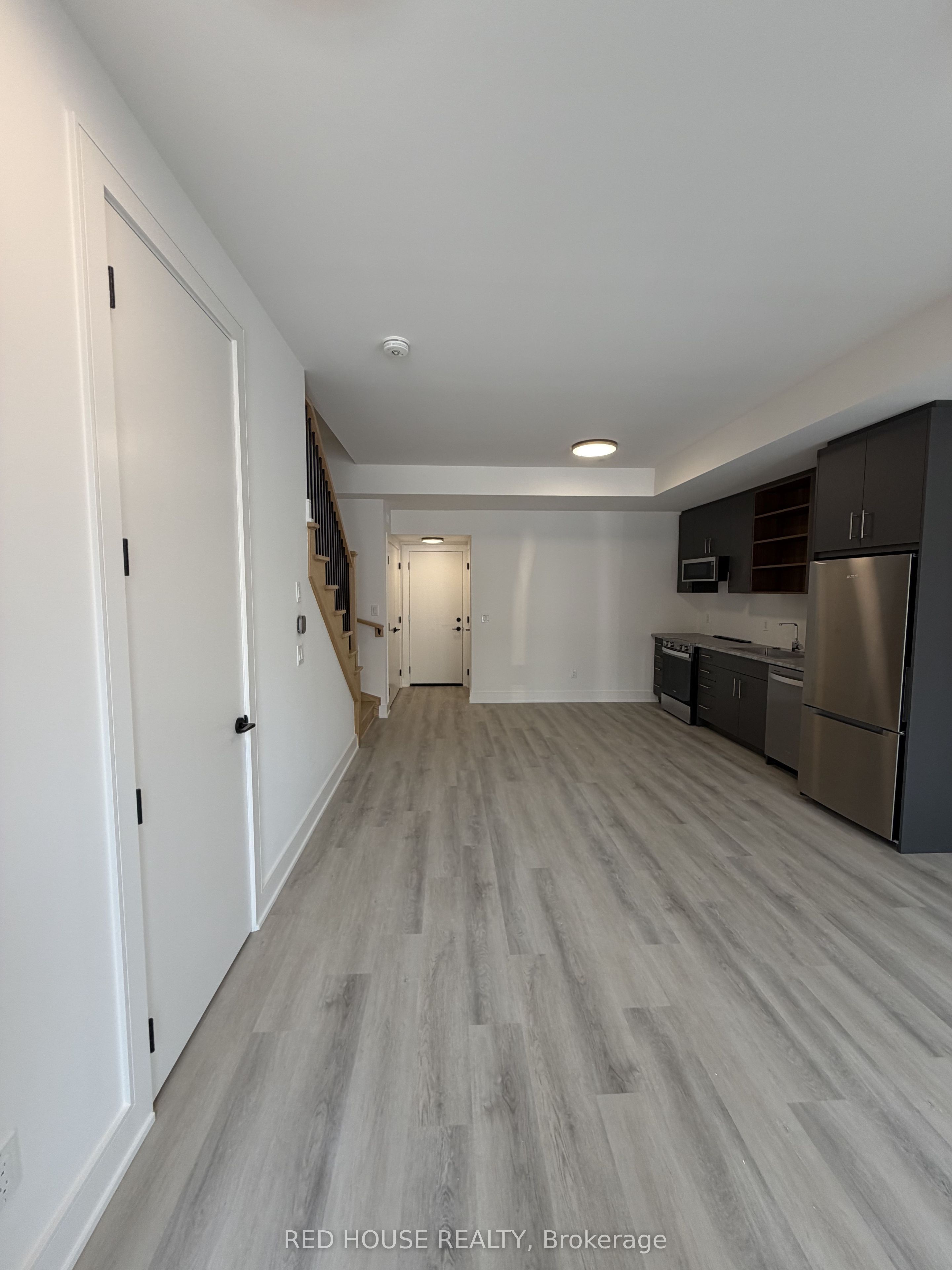 115 Everett Common, St. Catharines, ON L2P 0G8 photo 4