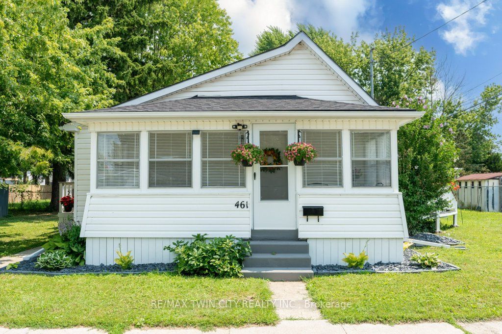 461 Selkirk Street, Chatham-Kent, ON N8A 3X9