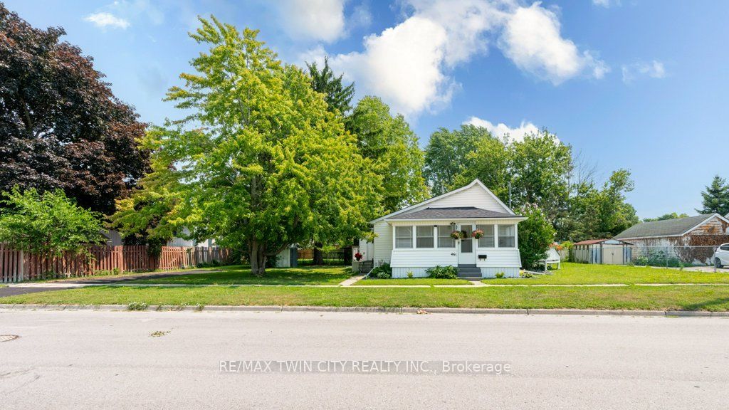 461 Selkirk Street, Chatham-Kent, ON N8A 3X9 photo 2