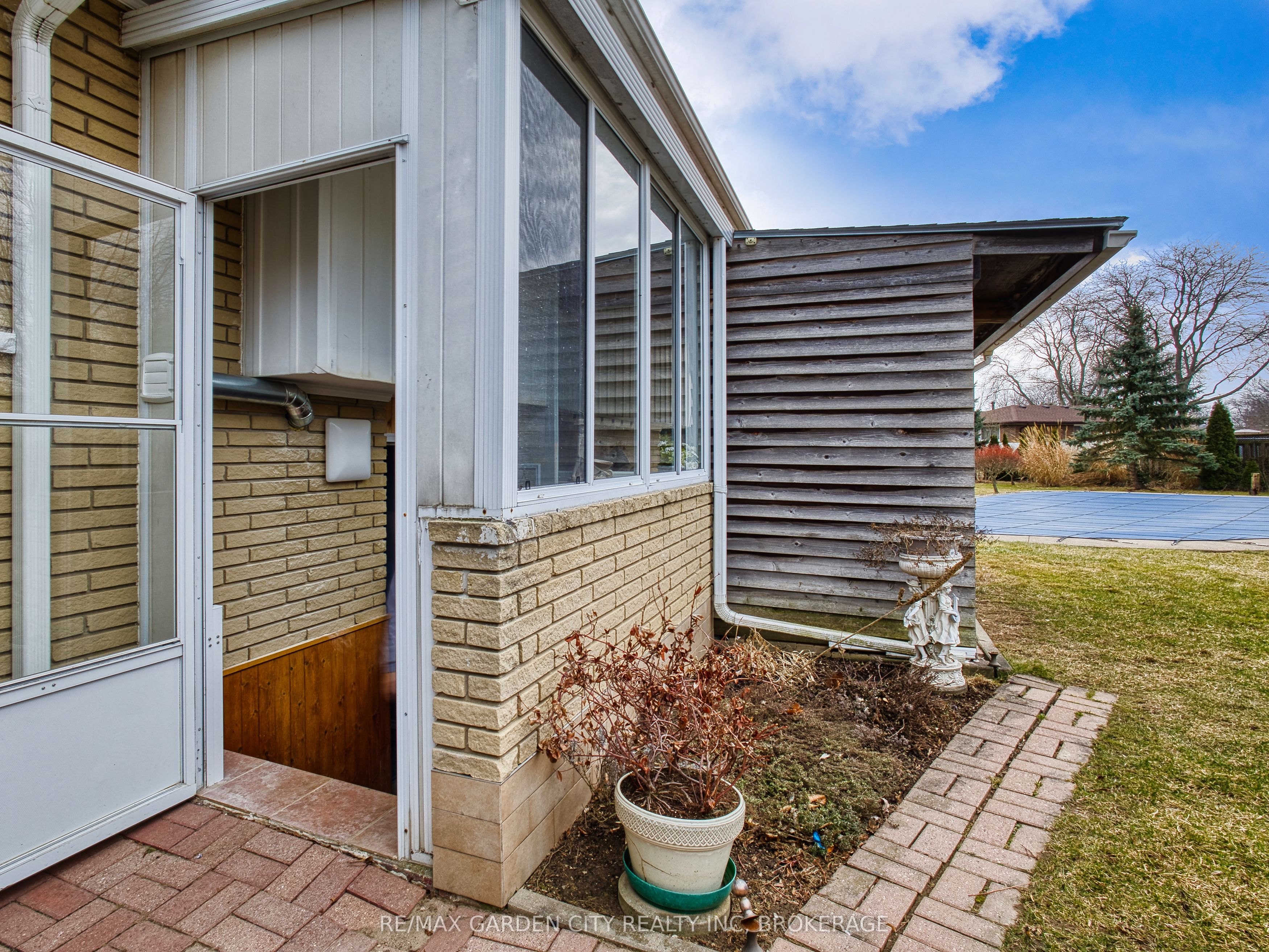 38 Cypress Street Lower, St. Catharines, ON L2N 4L9 photo 3