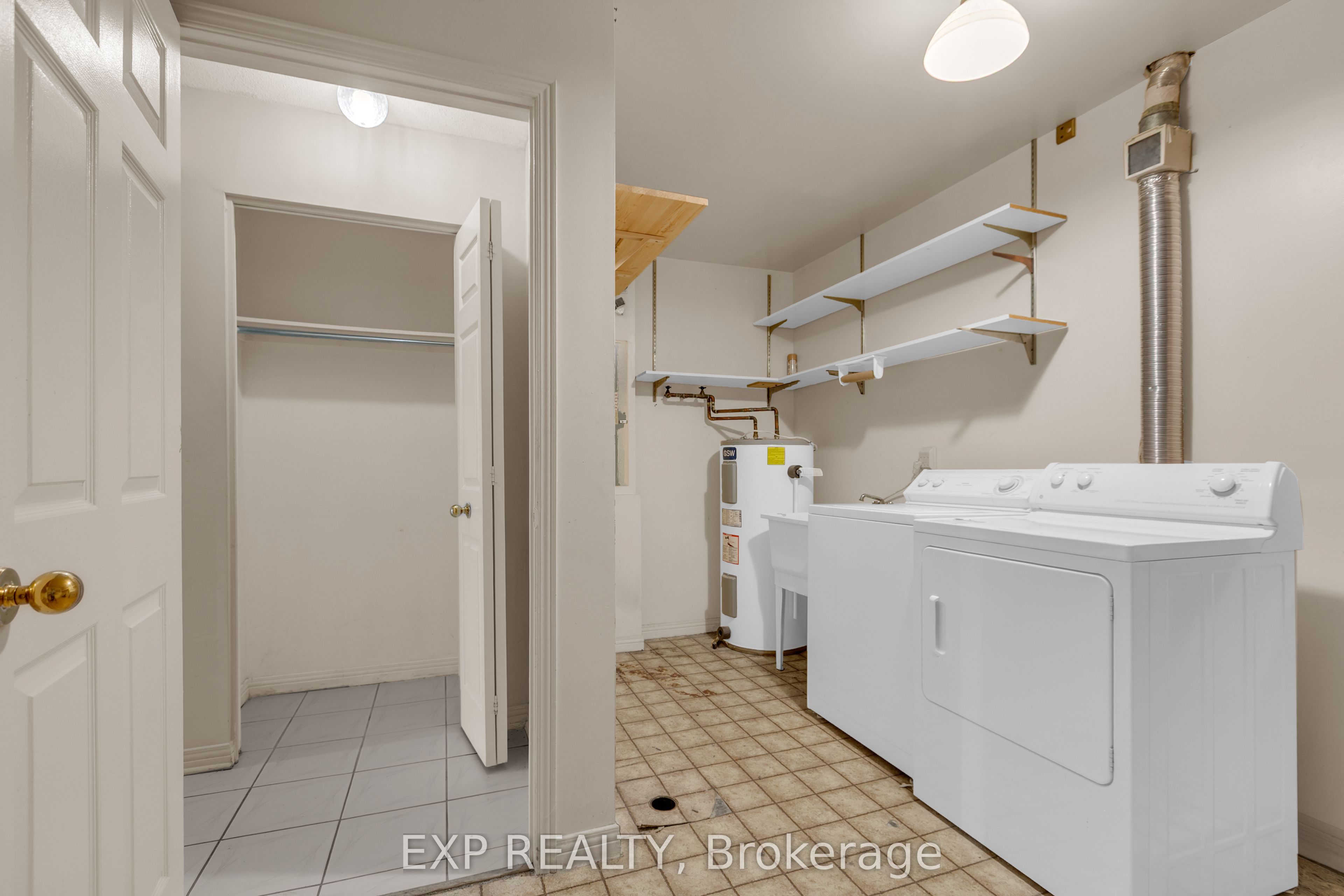 308 Stratas Court 24, Kanata, ON K2L 3K6 photo 5