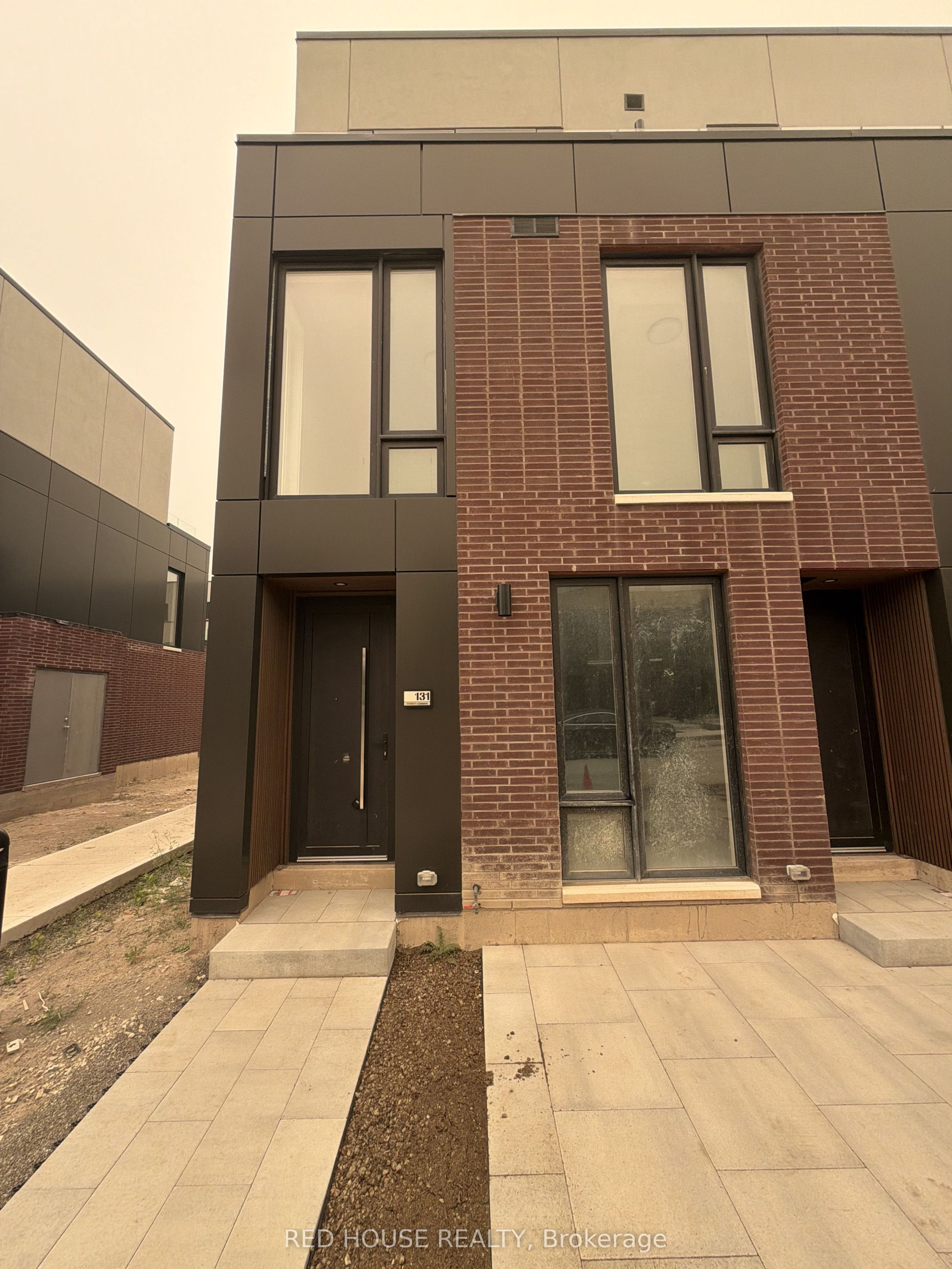 131 Everett Common, St. Catharines, ON L2P 0G8