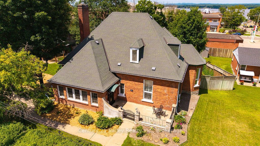311 Supple Street, Pembroke, ON K8A 3H3 photo 5