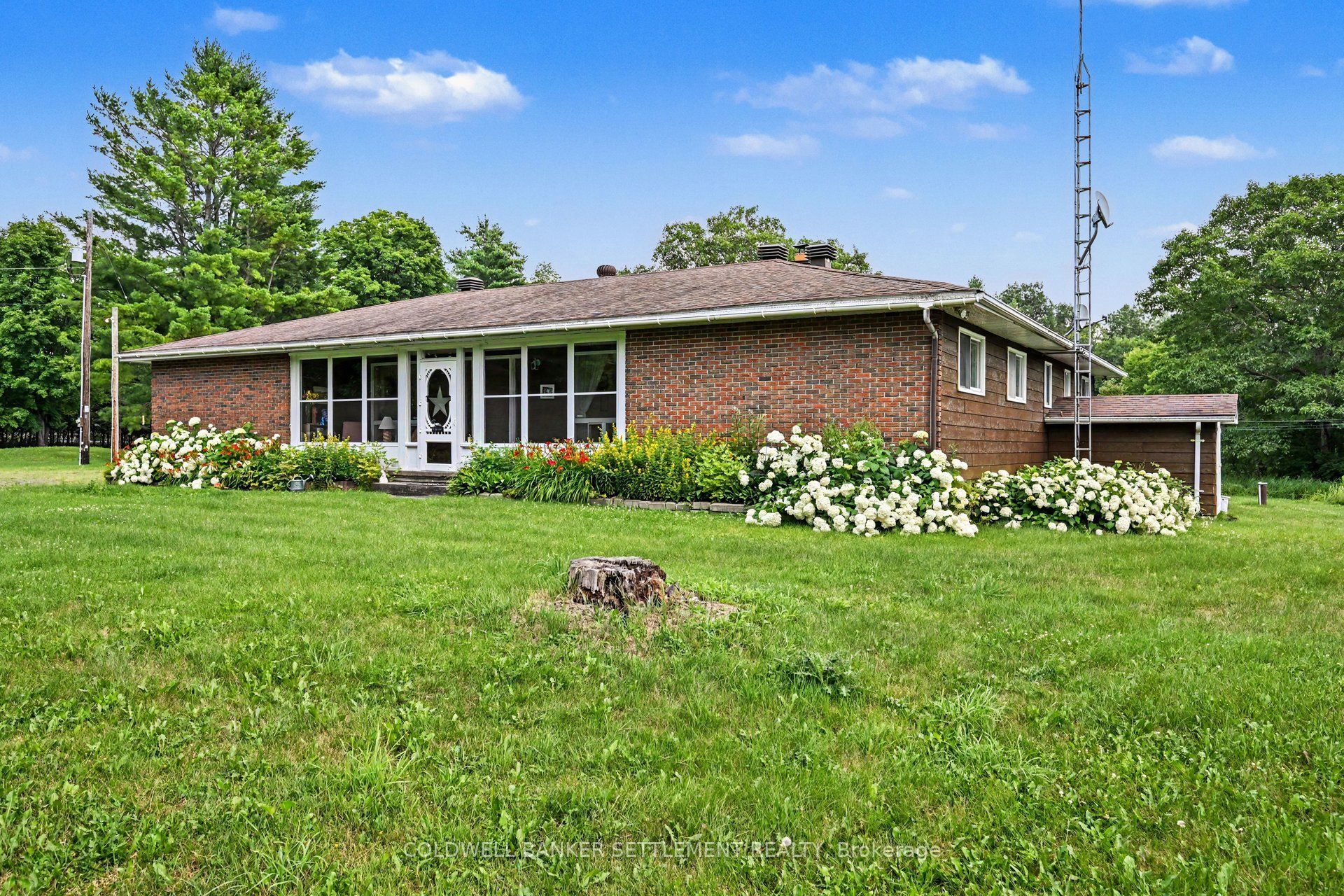 343 Ennis Road, Tay Valley, ON K0G 1A0 photo 3