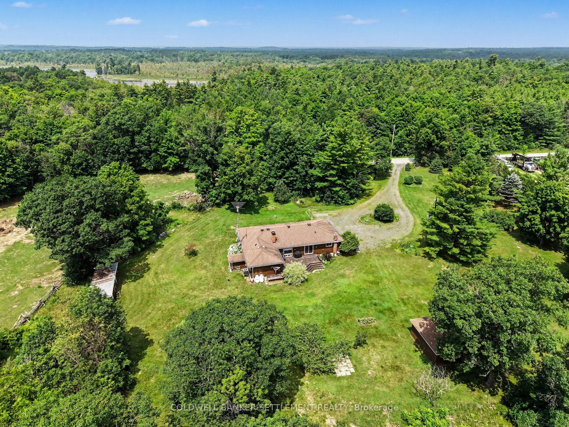 343 Ennis Road, Tay Valley, ON K0G 1A0 photo 5