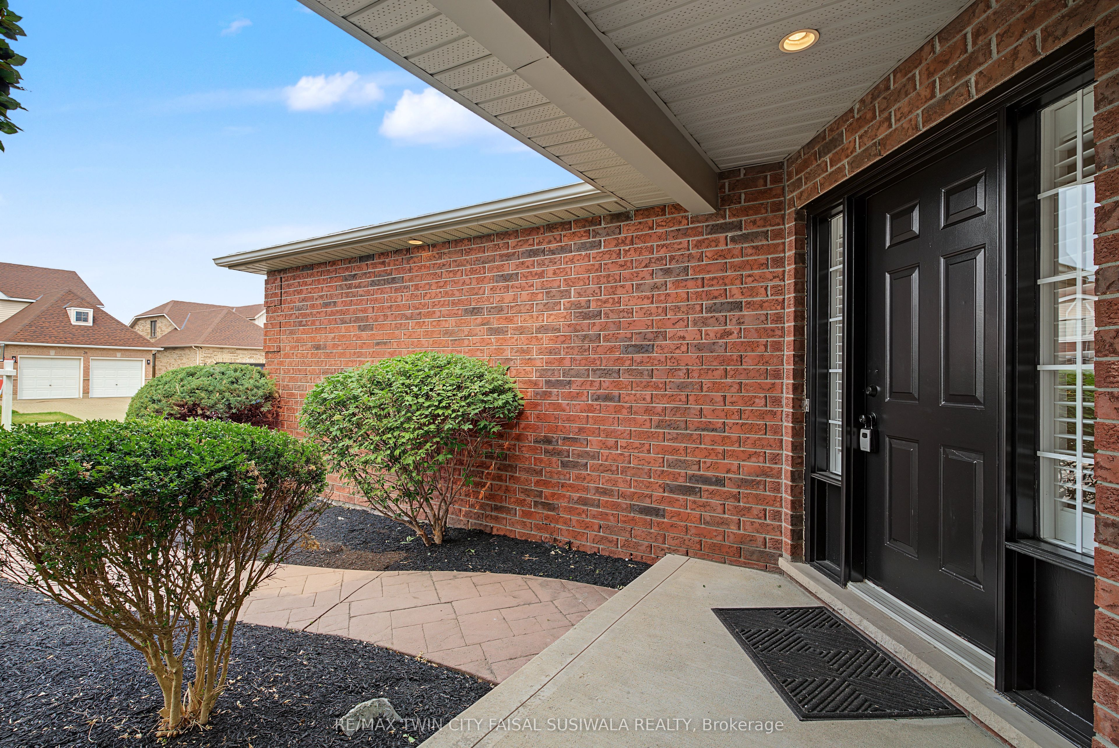 36 Foxmeadow Road, Cambridge, ON N1P 1J2 photo 4