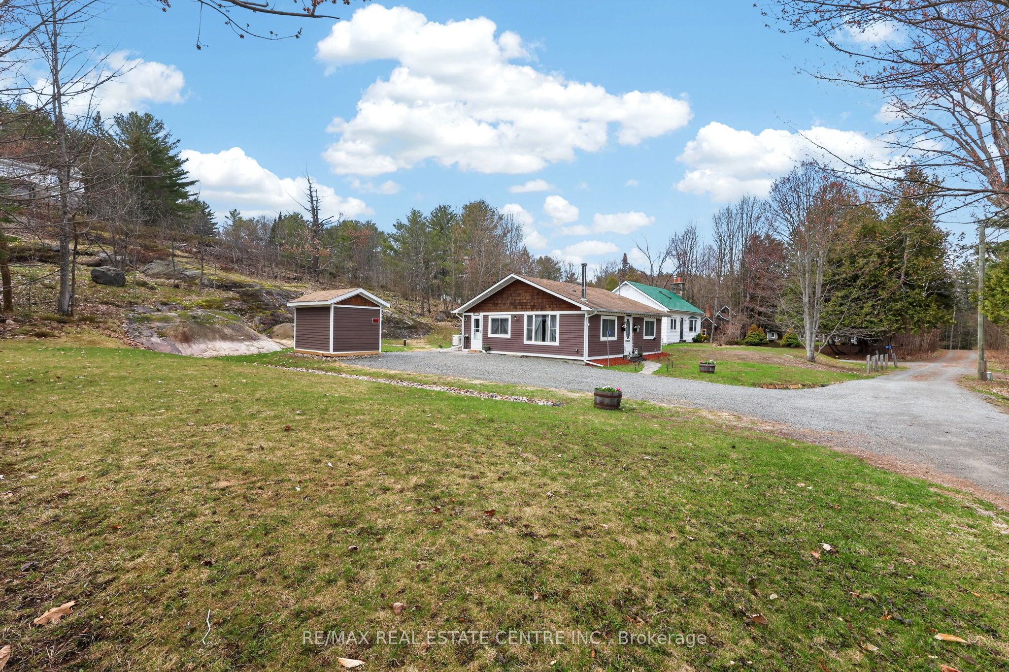 17 MCCLURE Lane, Huntsville, ON P0B 1L0 photo 5