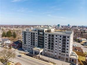 5698 Main Street 703, Niagara Falls, ON L2G 5Z4