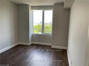 5698 Main Street 703, Niagara Falls, ON L2G 5Z4 photo 5