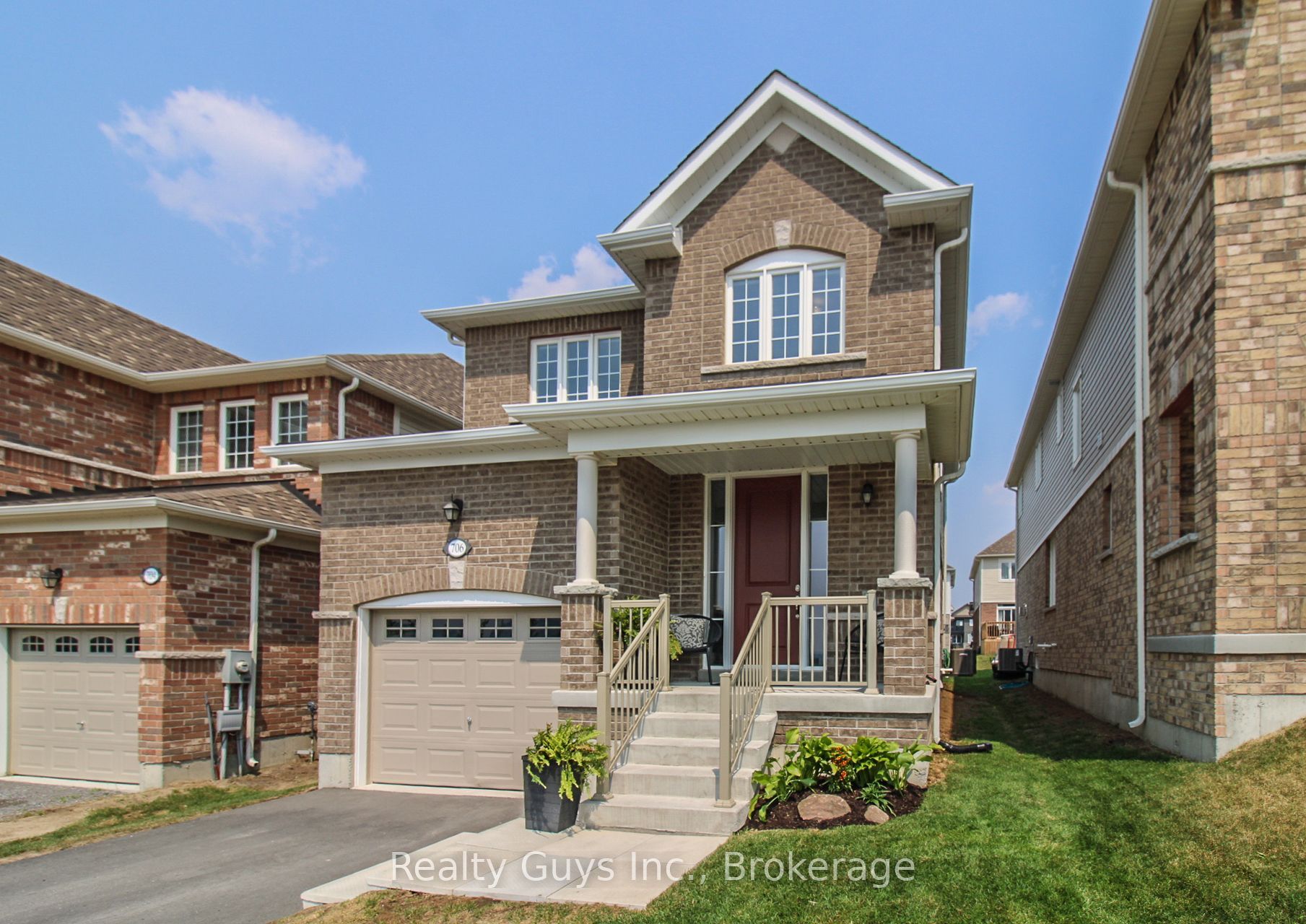706 Latimer Way, Peterborough, ON K9K 0H4 photo 2