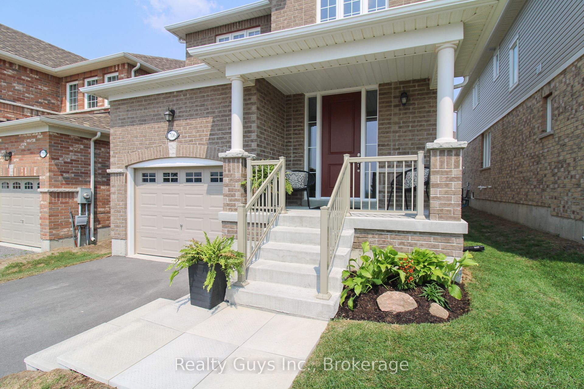 706 Latimer Way, Peterborough, ON K9K 0H4 photo 4