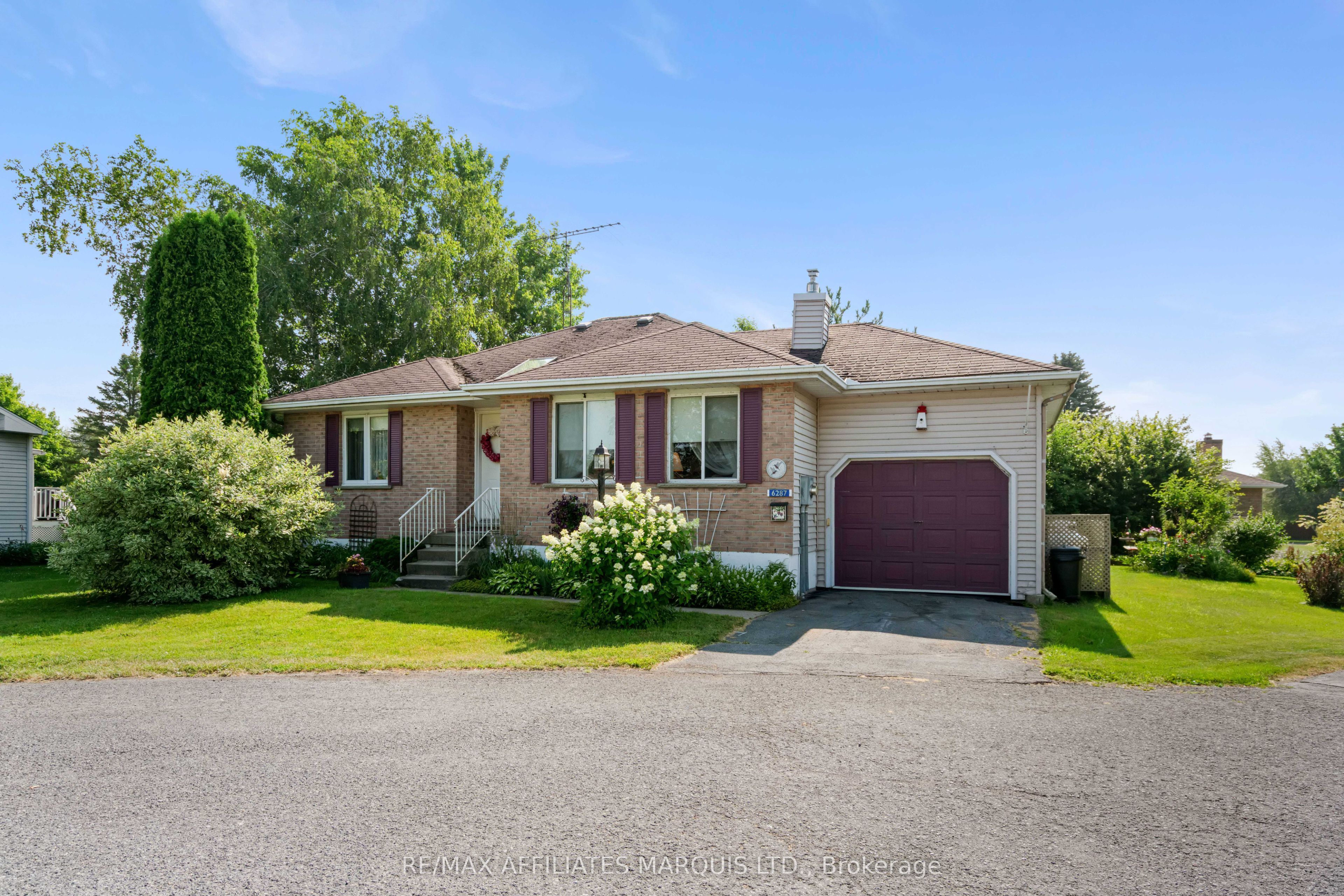 6287 Graham Court, South Glengarry, ON K0C 1E0 photo 2