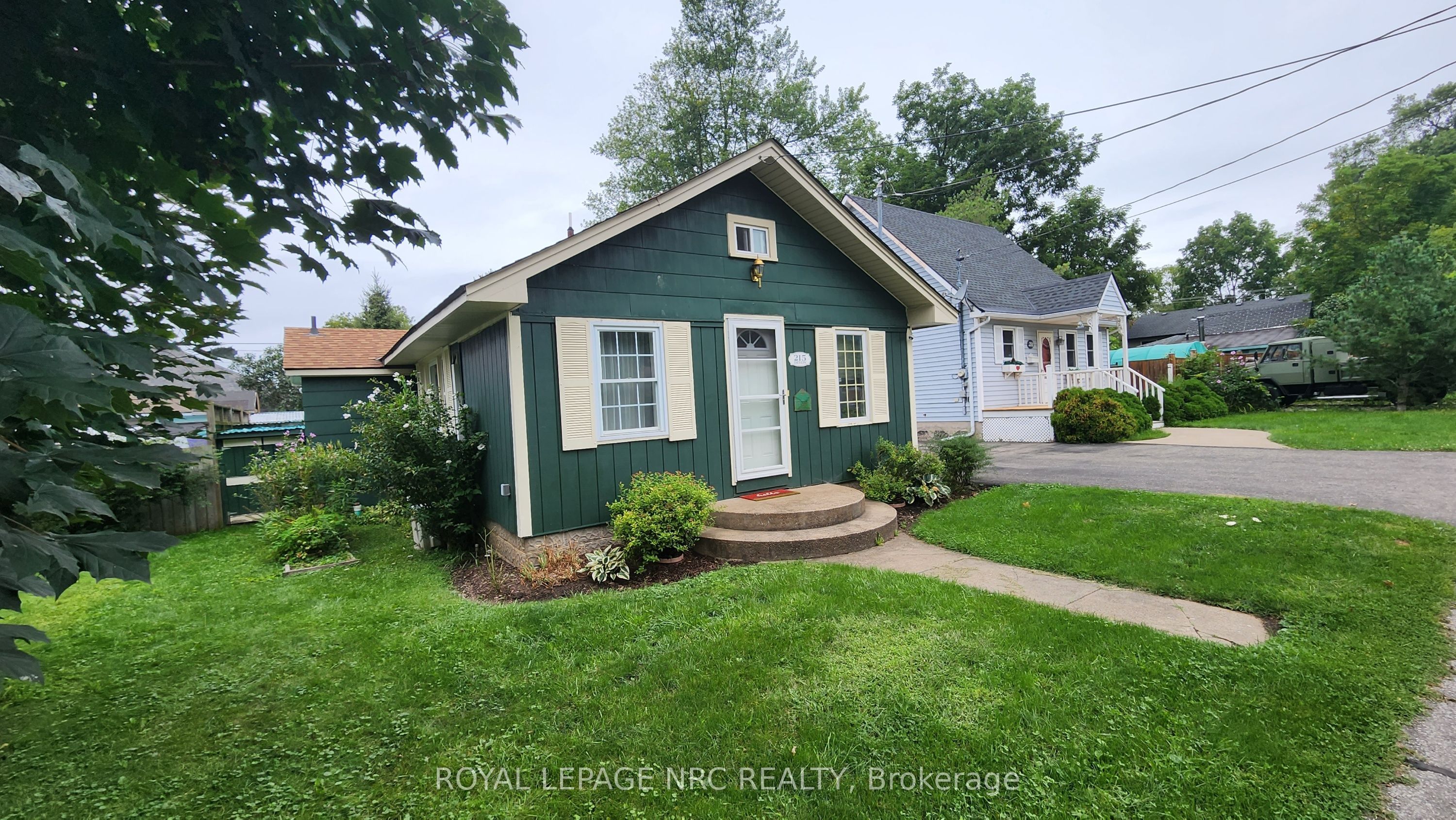 215 Devon Place, Fort Erie, ON L0S 1B0 photo 3