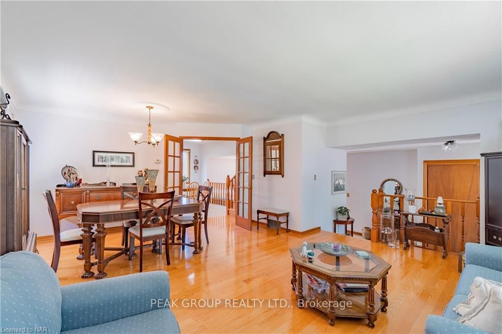 7180 Freeman Street, Niagara Falls, ON L2E 5V7 photo 4