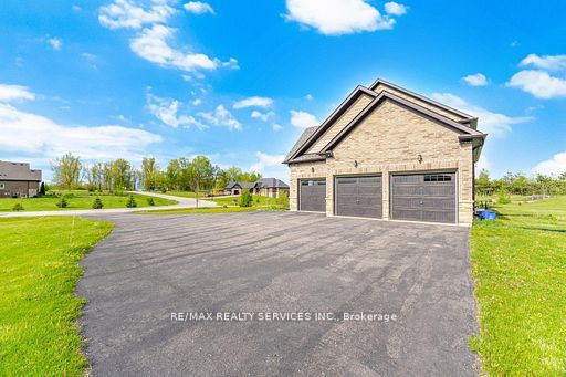 26 Country Meadows Drive, Amaranth, ON L9V 3T8 photo 5