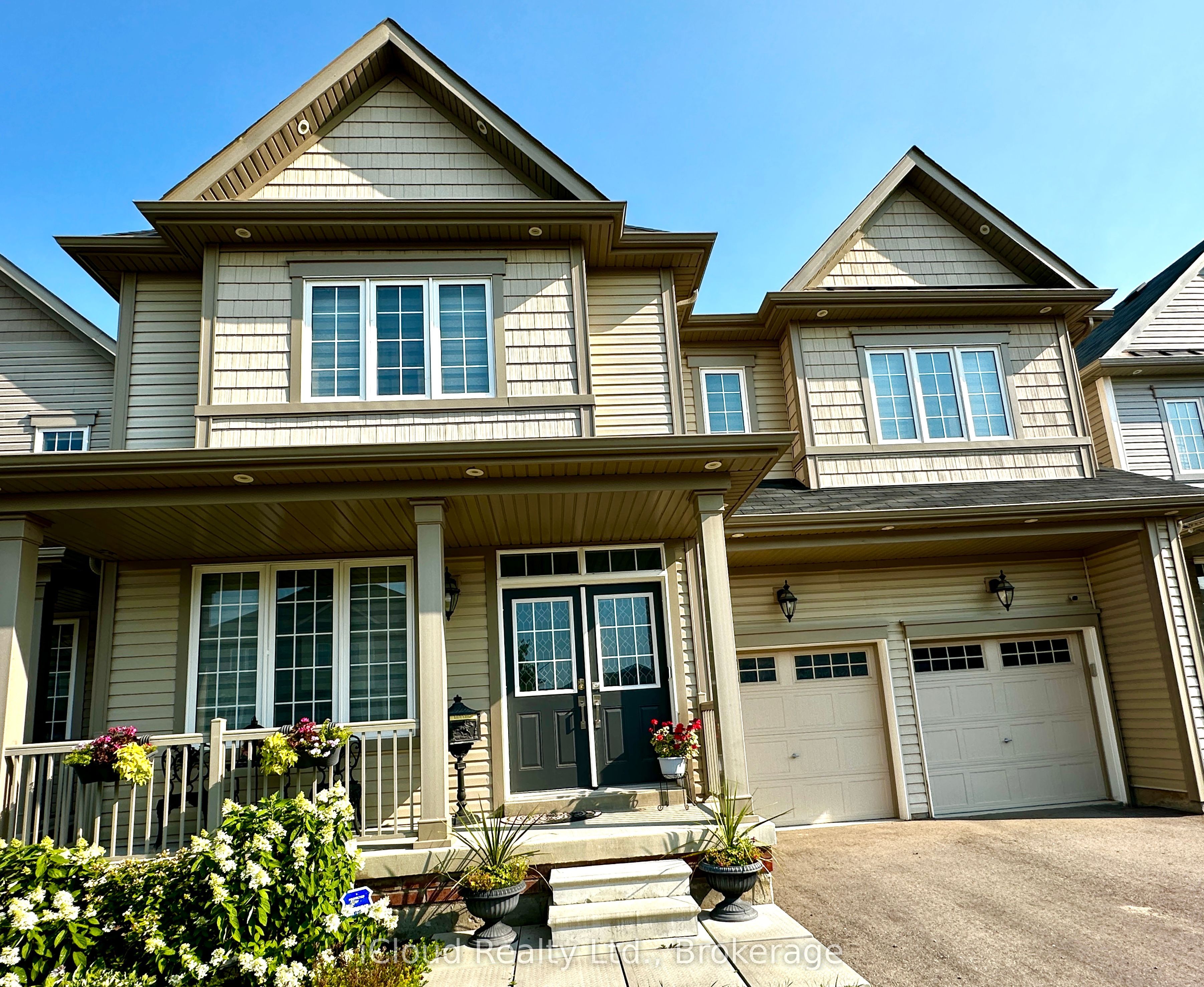 56 Esther Crescent, Thorold, ON L3B 0G2 photo 2
