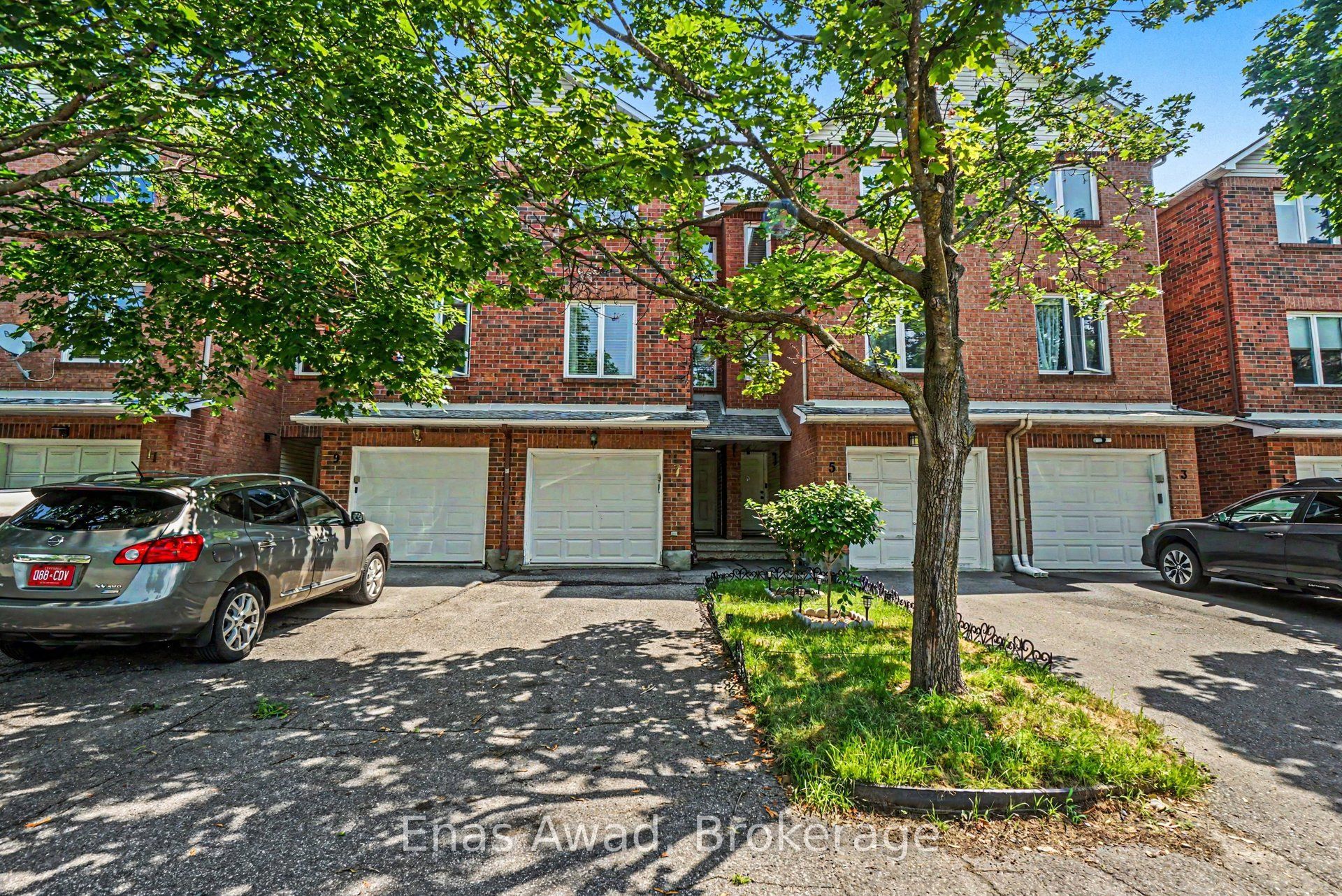 7 Rothbury Crescent, Manor Park - Cardinal Glen and Area, ON K1K 4N4