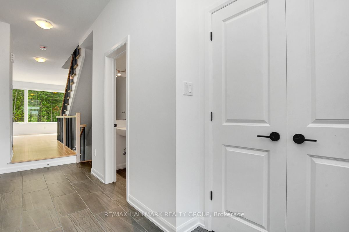 281 Shale Street, Clarence-Rockland, ON K4K 0P4 photo 3