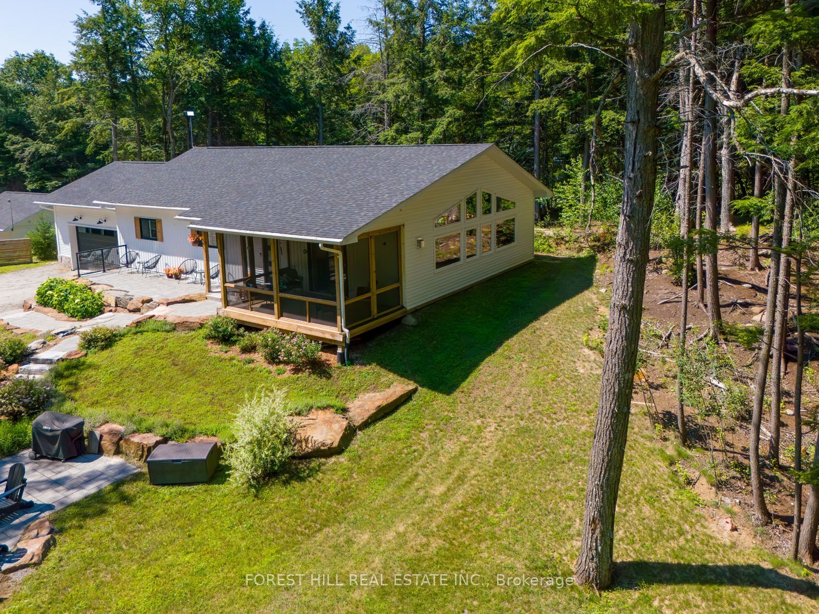 315 North Fox Lake Road, Huntsville, ON P1H 2J2 photo 2