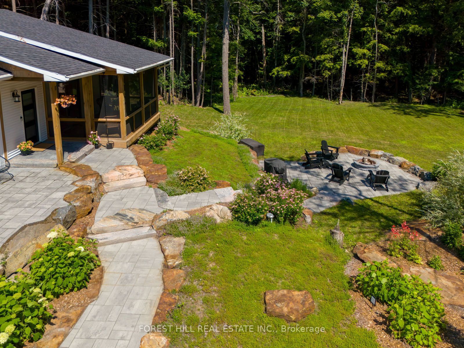 315 North Fox Lake Road, Huntsville, ON P1H 2J2 photo 4