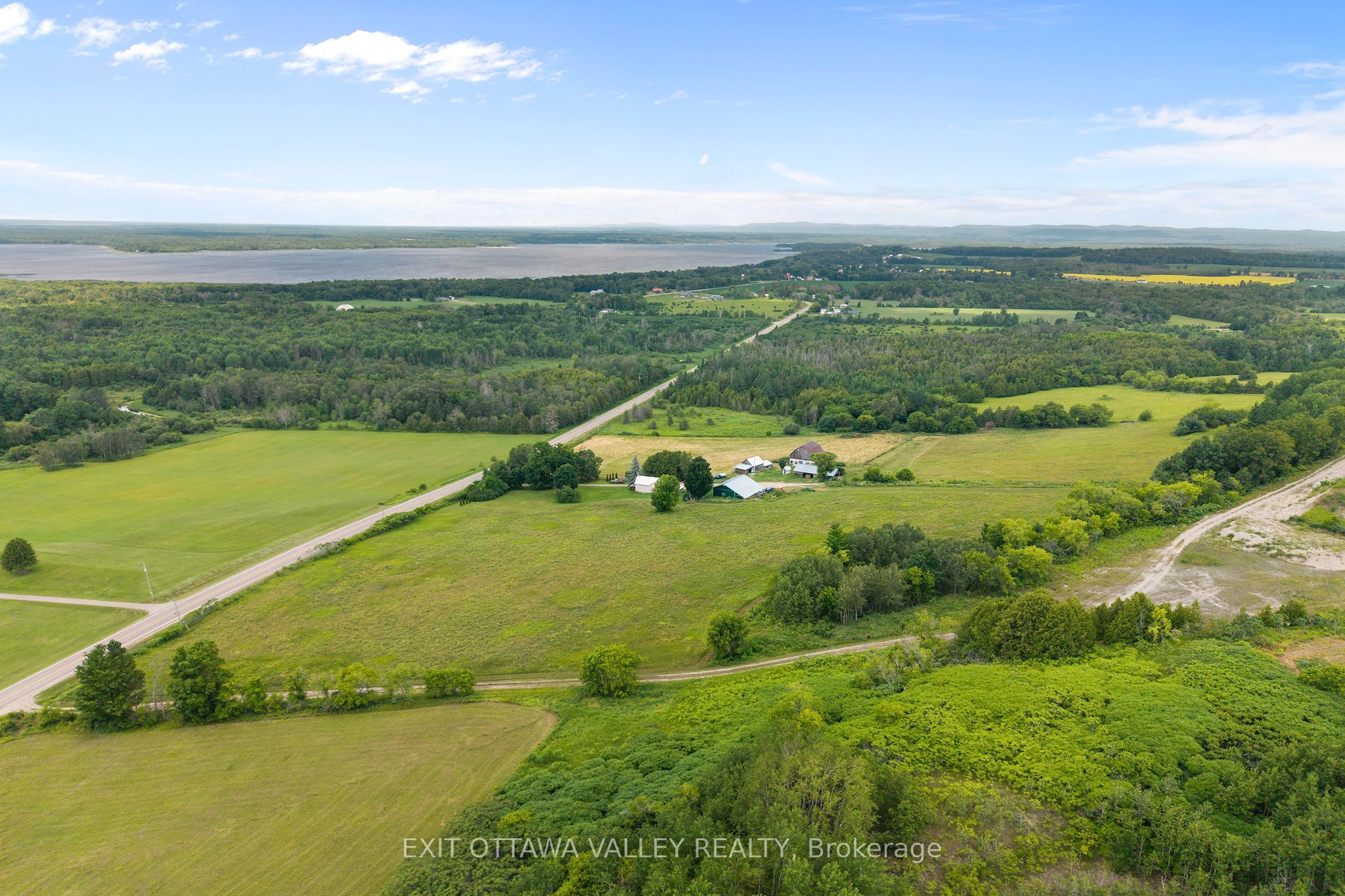1746 Lookout Road, Whitewater Region, ON K0J 2L0 photo 2