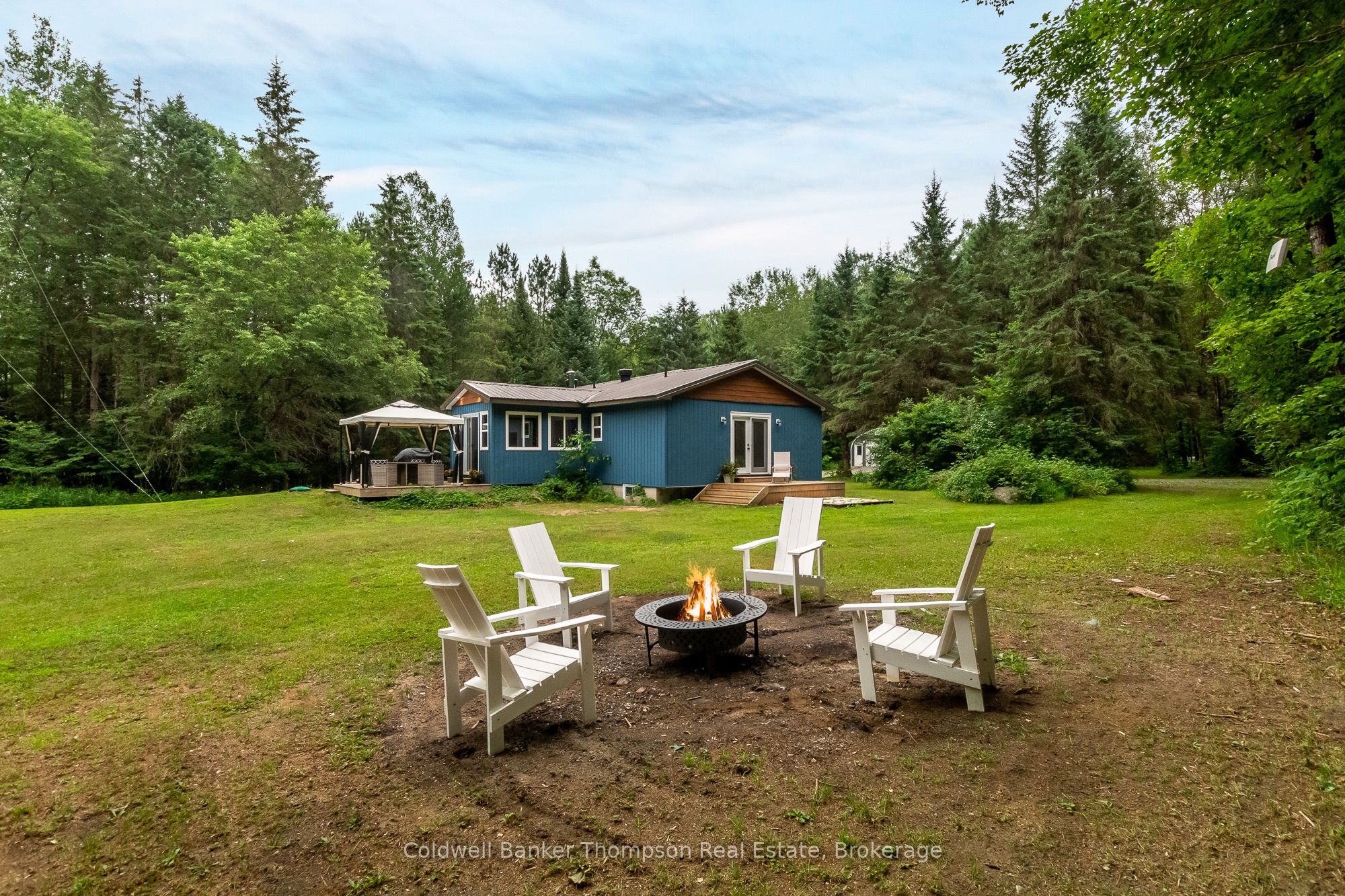 196 Sinclair Road, Huntsville, ON P1H 2N5