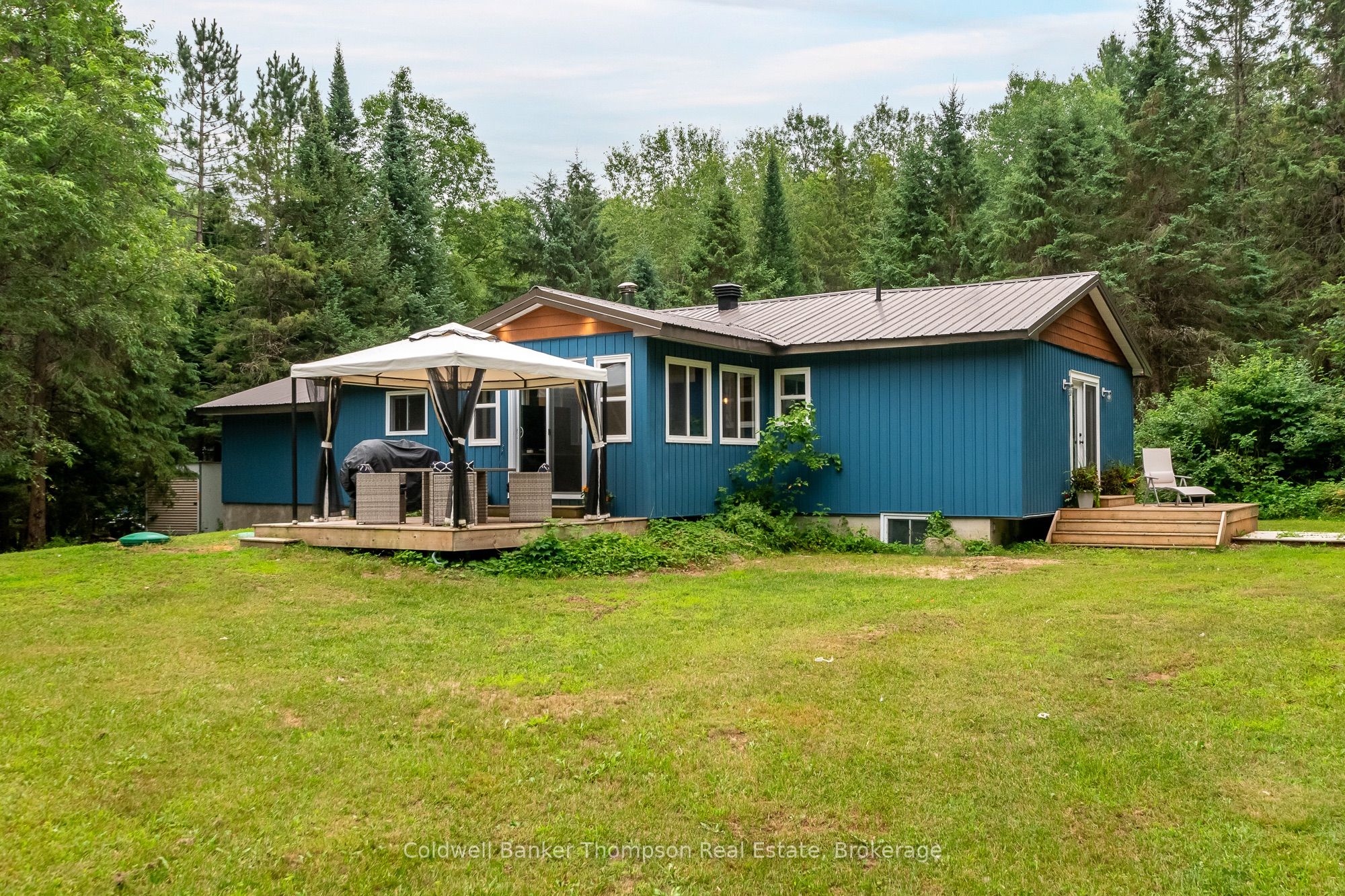 196 Sinclair Road, Huntsville, ON P1H 2N5 photo 2