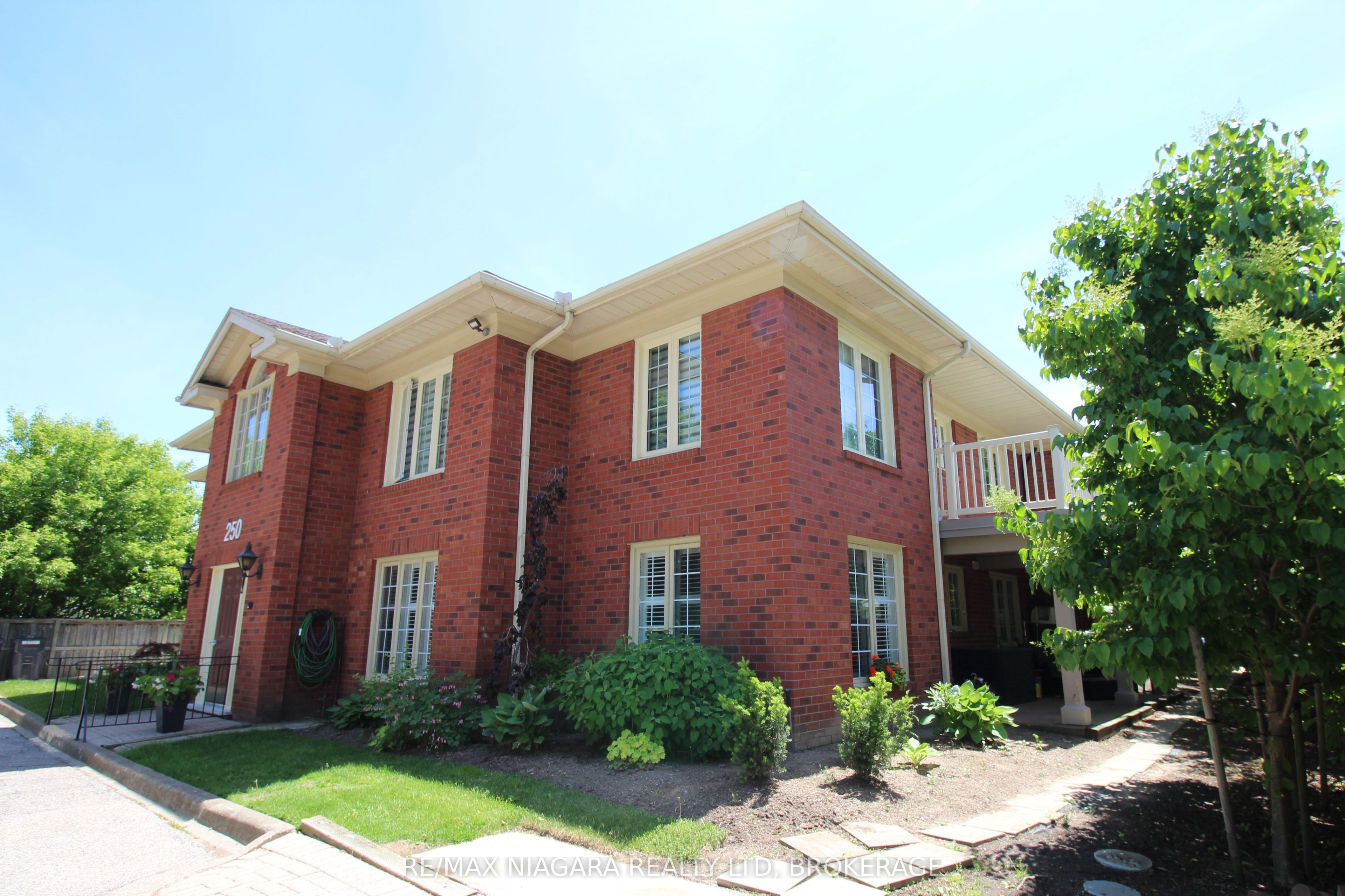 250 Linwell Road 202, St. Catharines, ON L2N 1S2 photo 3