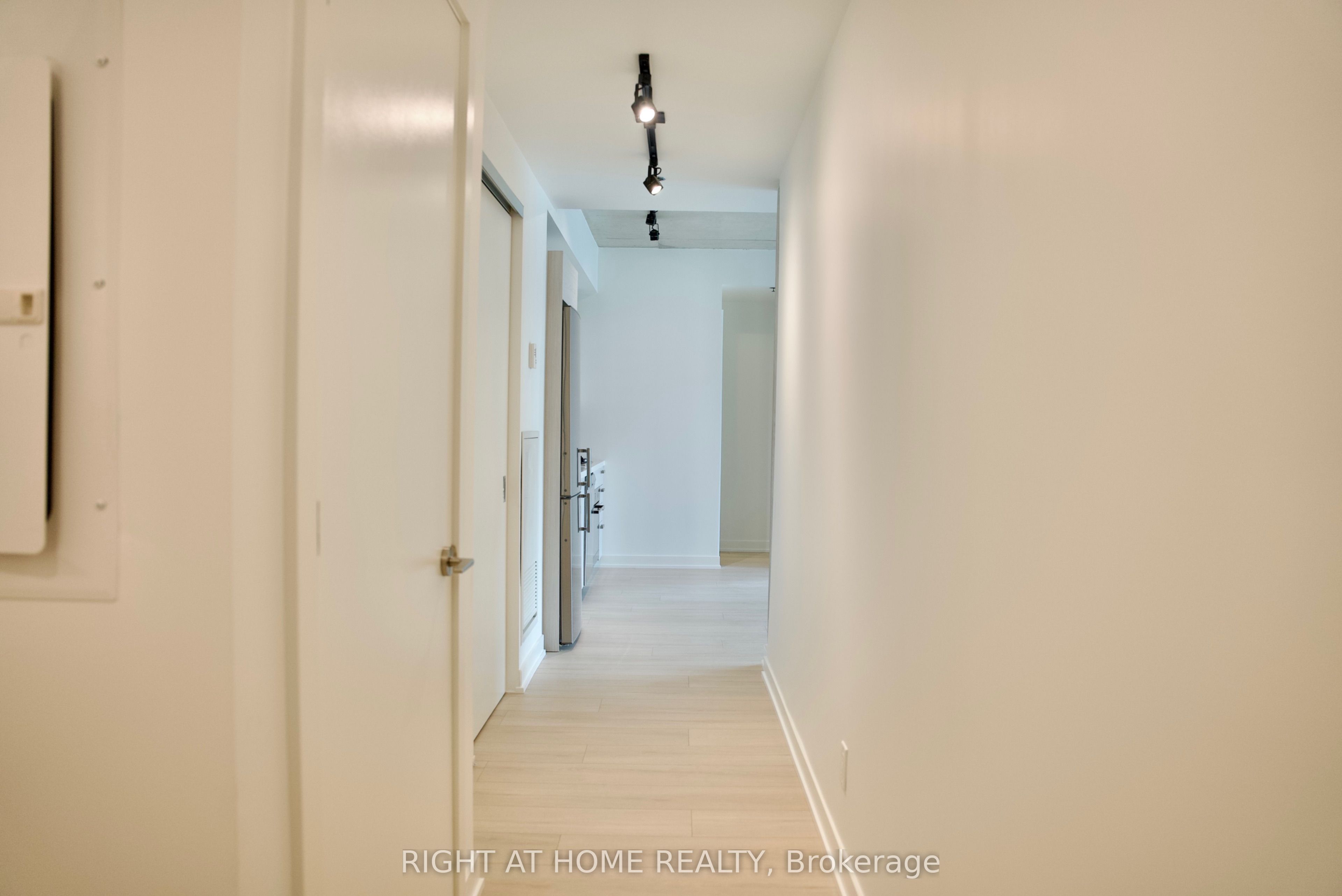 203 Catherine Street 310, Ottawa Centre, ON K2P 1J5 photo 5