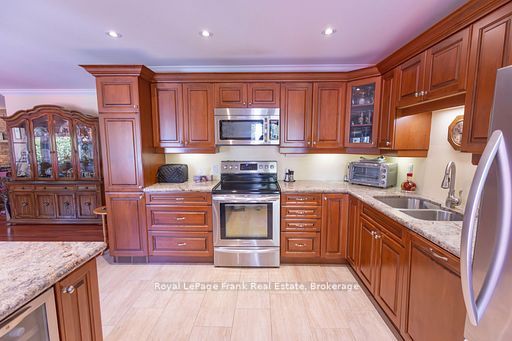 200 East Street 607, Kawartha Lakes, ON K0M 1A0 photo 5