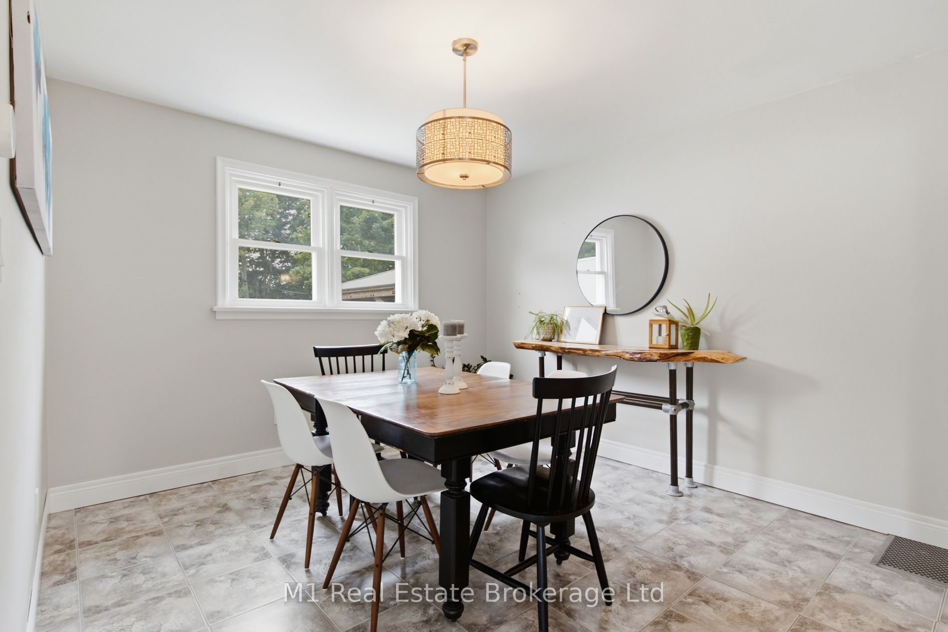 625 Woodside Street, Centre Wellington, ON N1M 2M4 photo 3